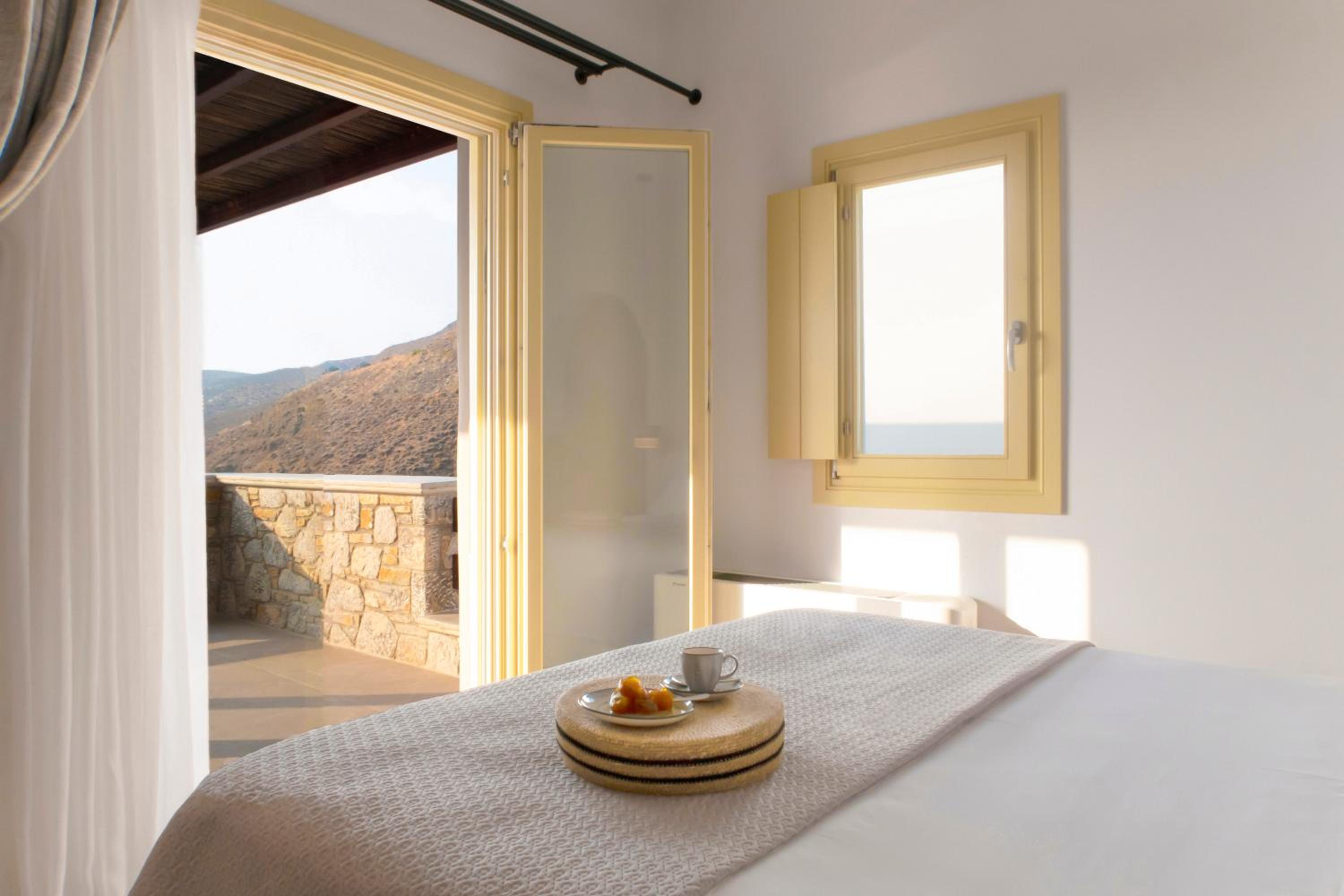 Deluxe Double Room with Balcony and Sea View photo 1