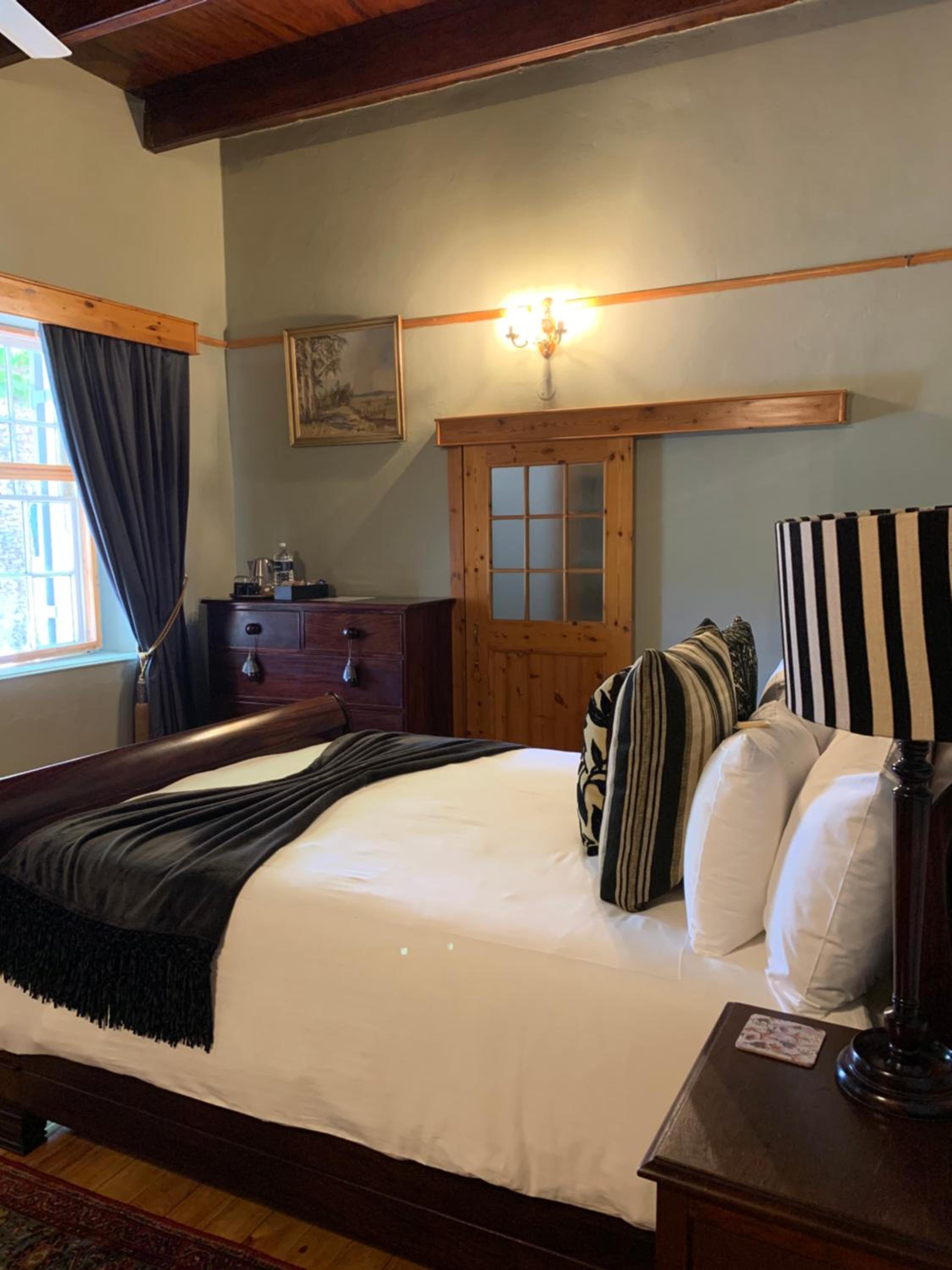 Deluxe Queen Room photo 3