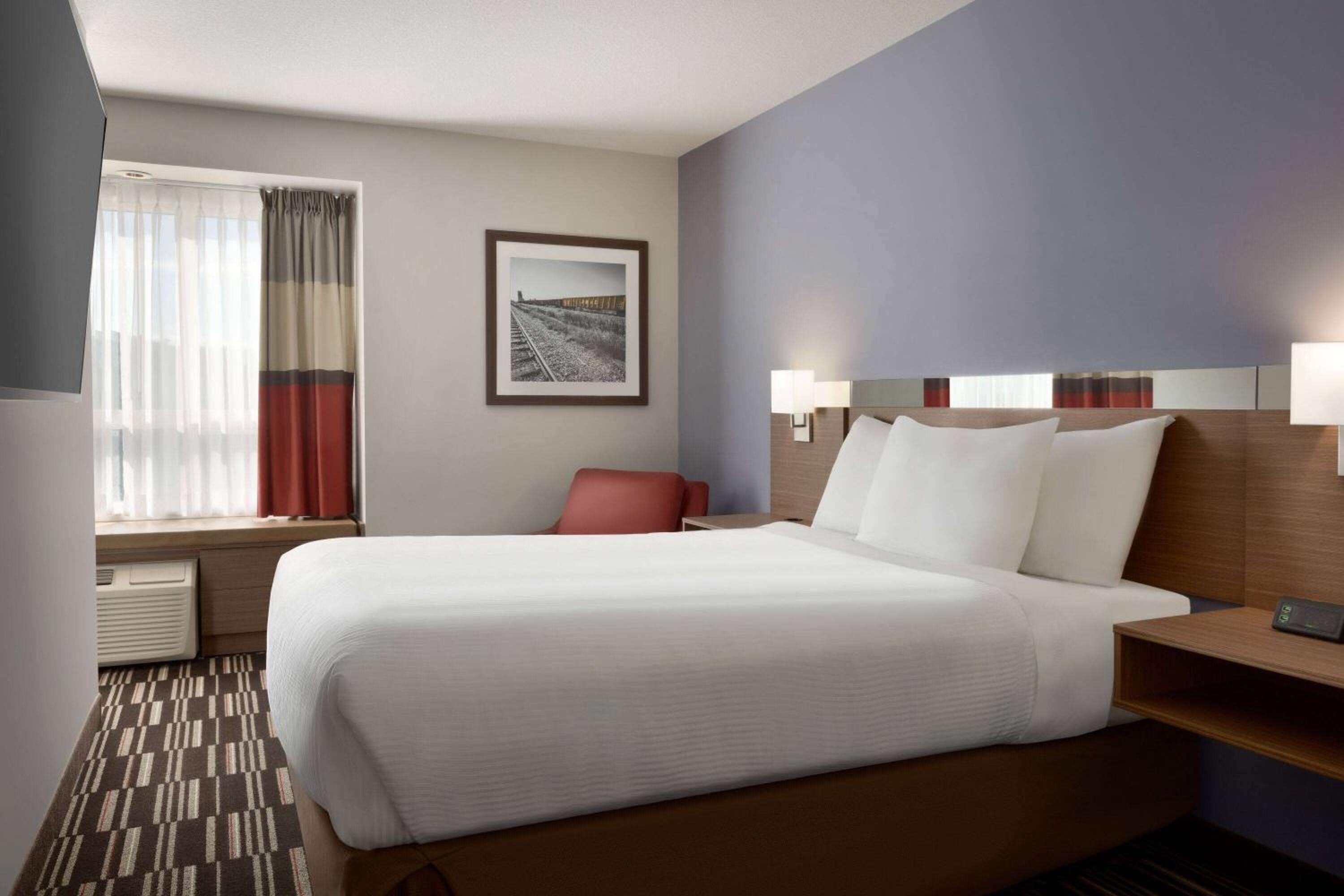 One-Bedroom King Suite, Non-Smoking