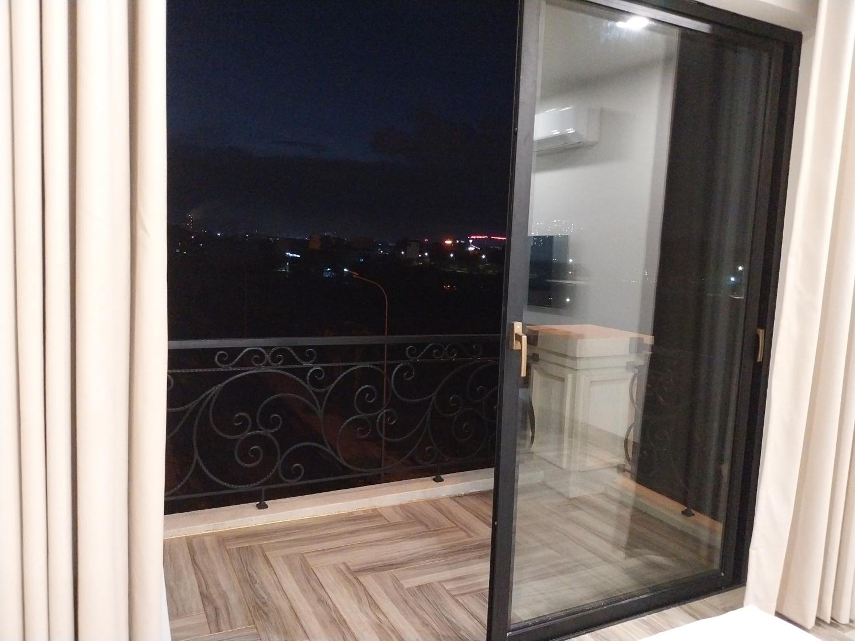 Twin Room With Balcony - Photo 1