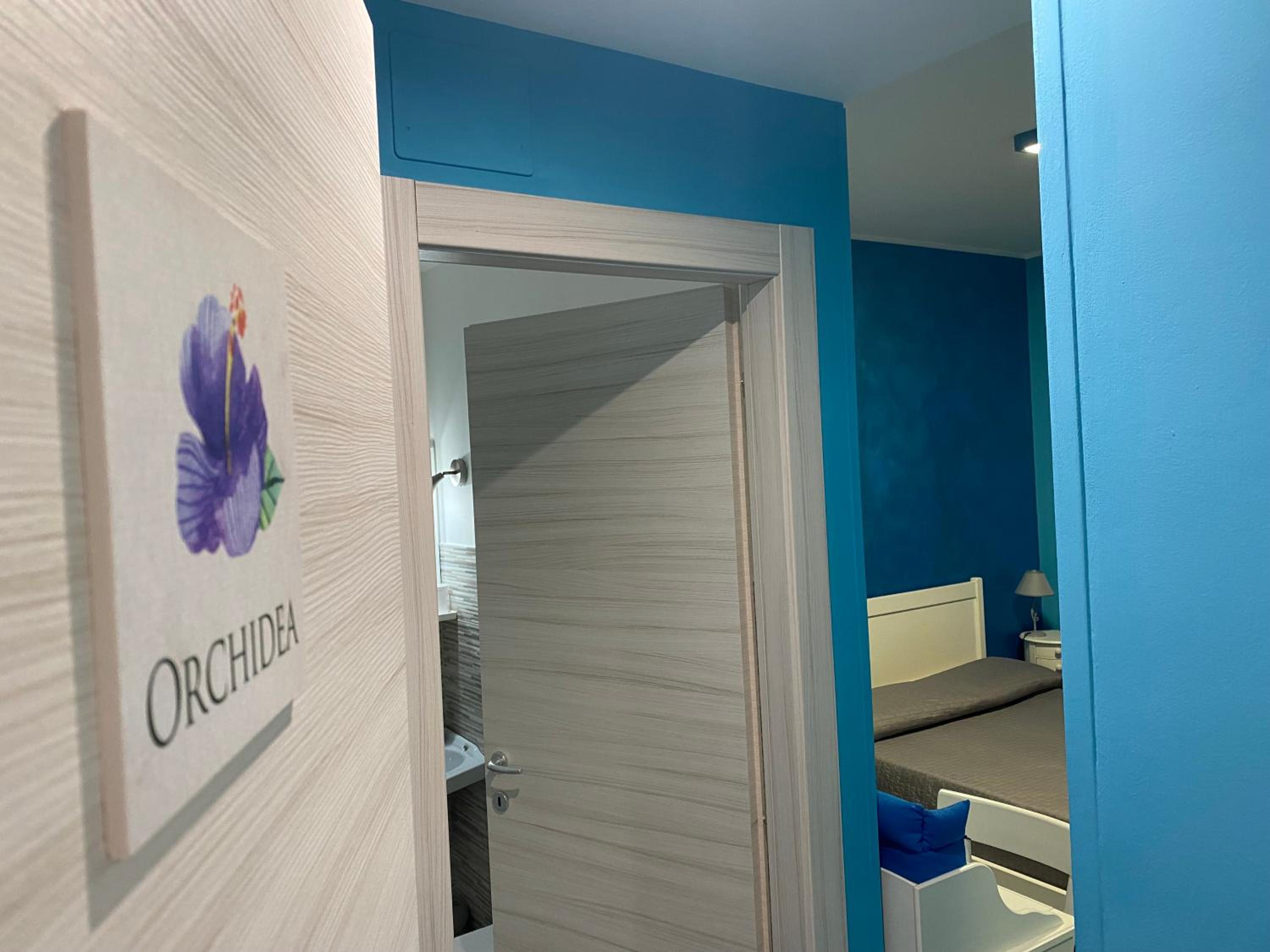 Double Room with Private Bathroom photo 2