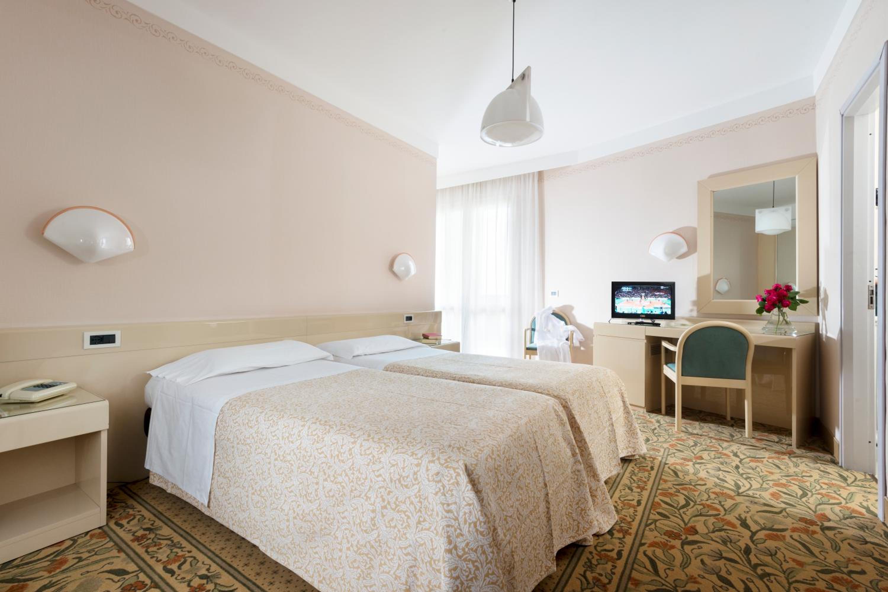 Twin Room with Balcony photo 1