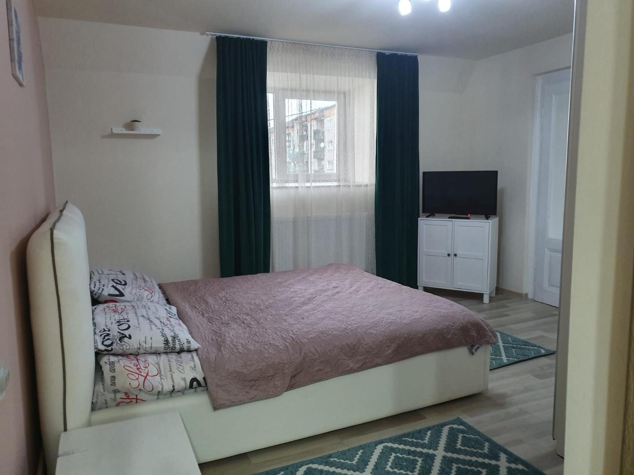 Three-Bedroom Apartment photo 1