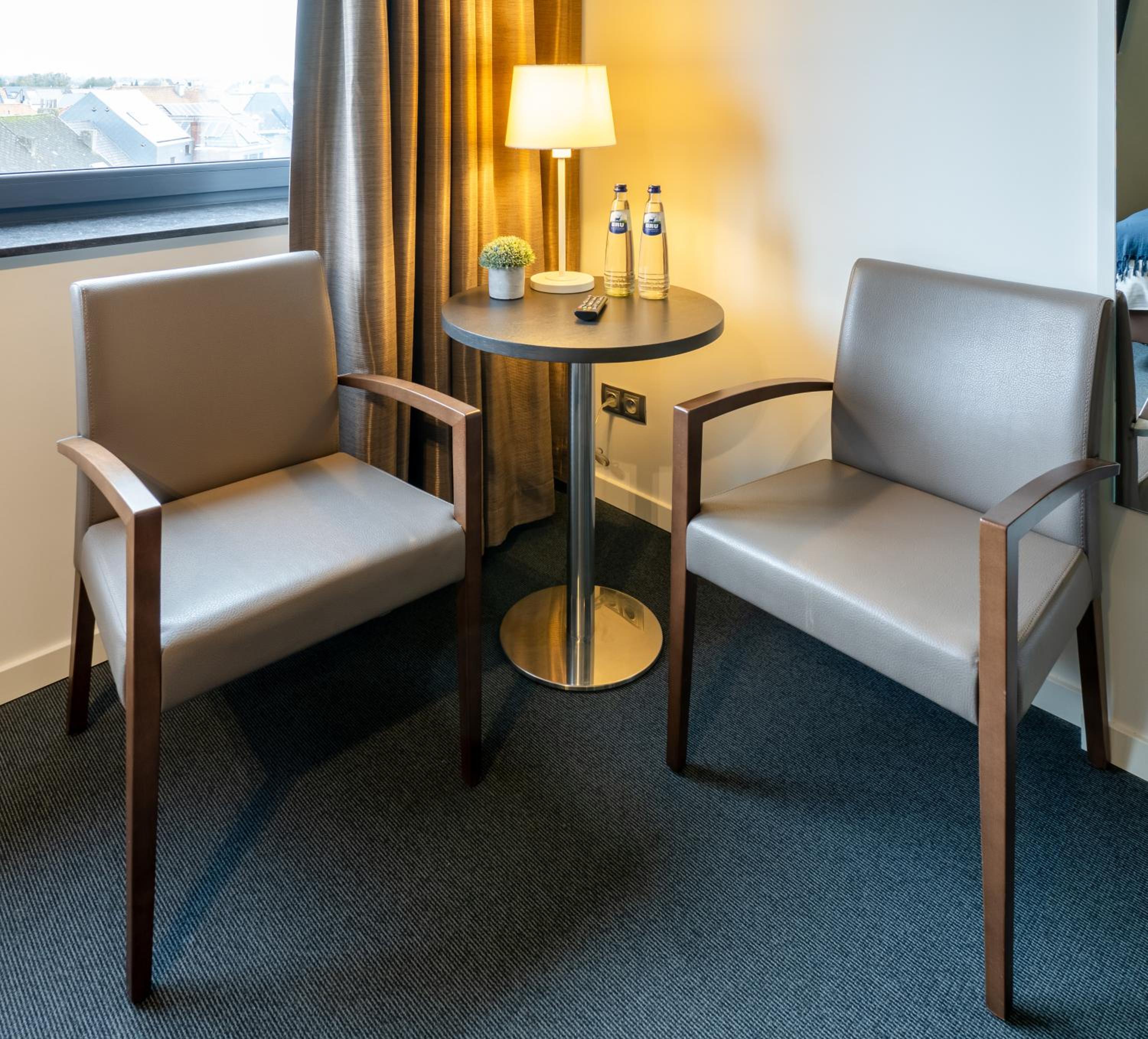 Superior Double or Twin Room photo 3