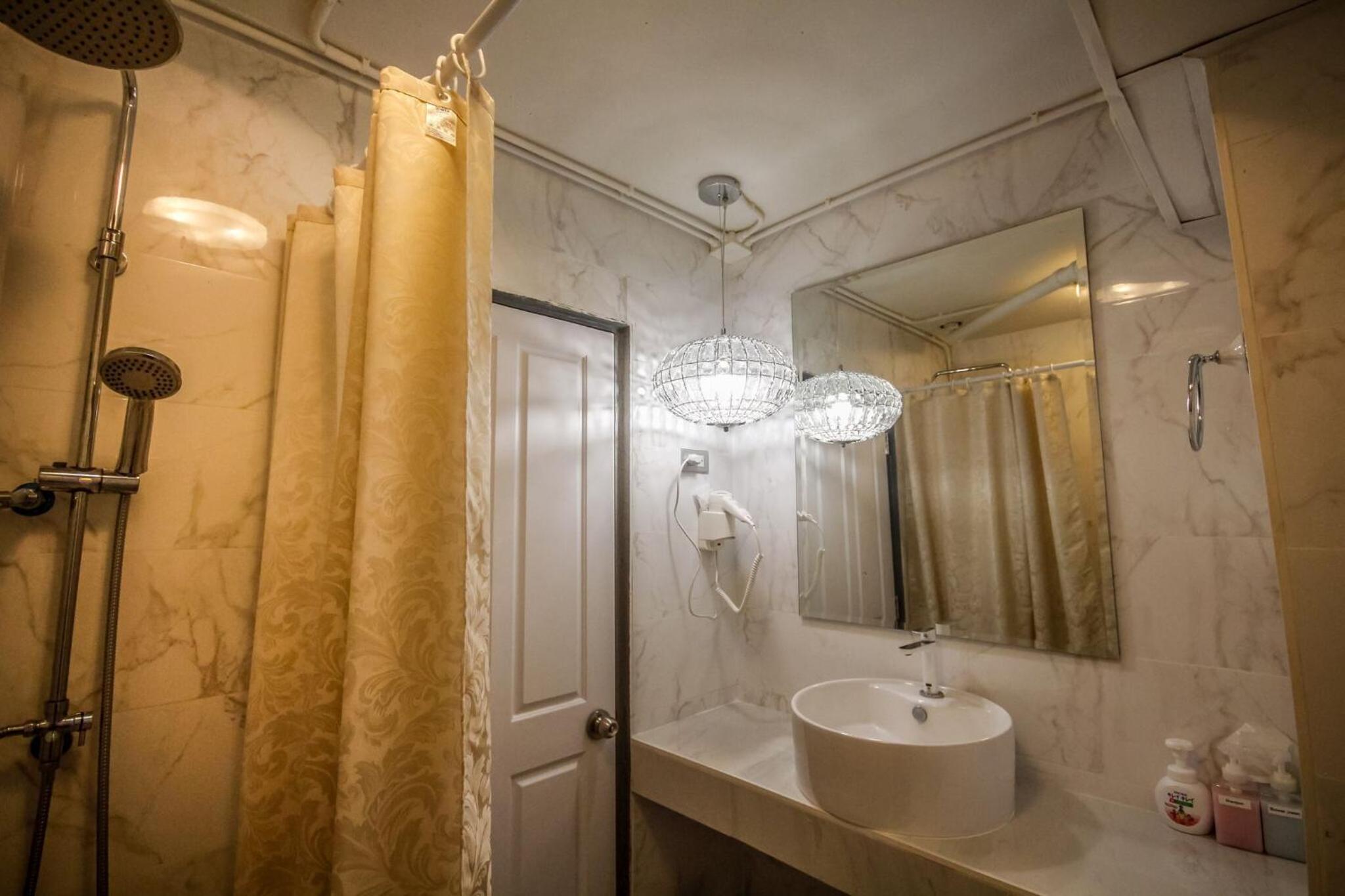 Deluxe Double Room - Photo 2