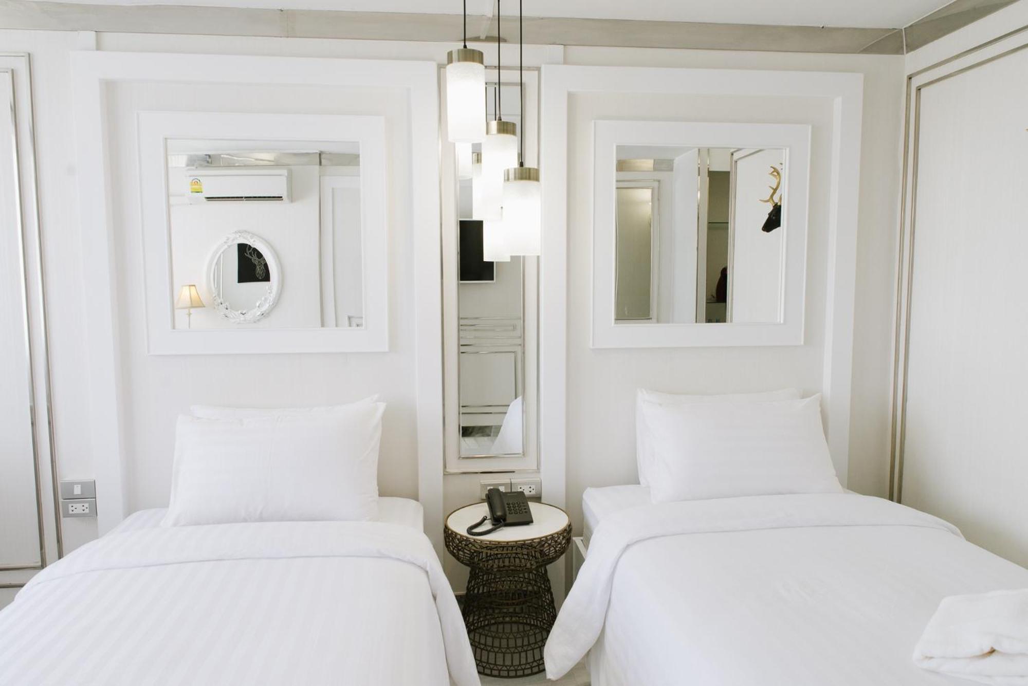 Deluxe Twin Room - Photo 6