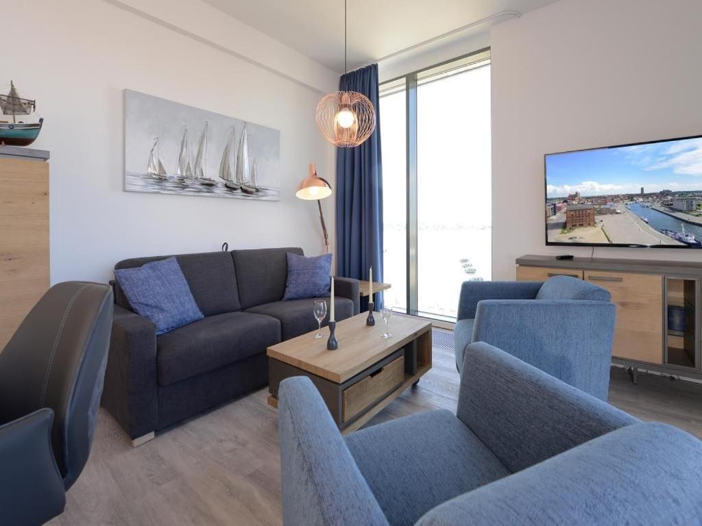 Two-Bedroom Apartment with Shower