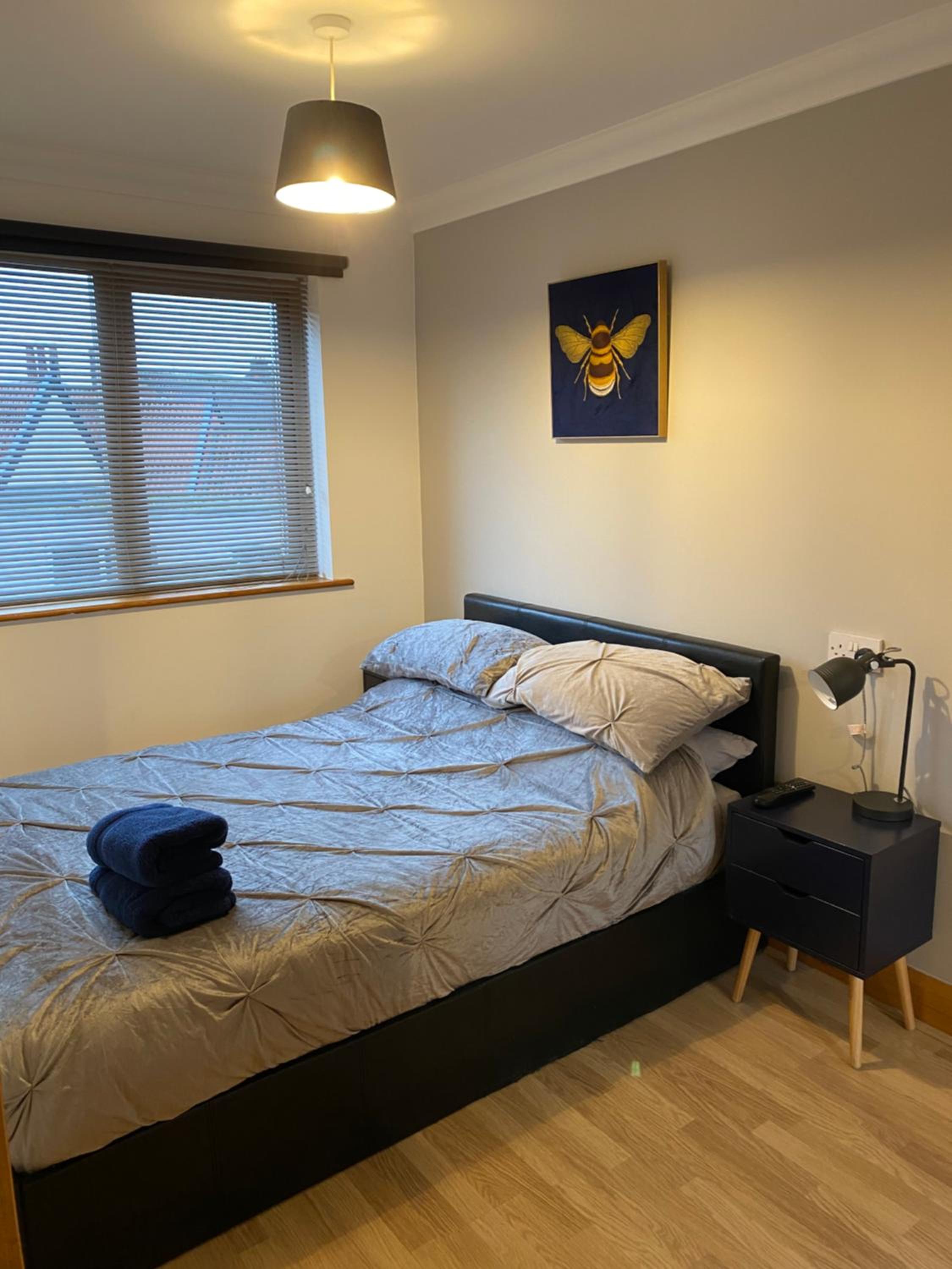 One-Bedroom Apartment photo 1
