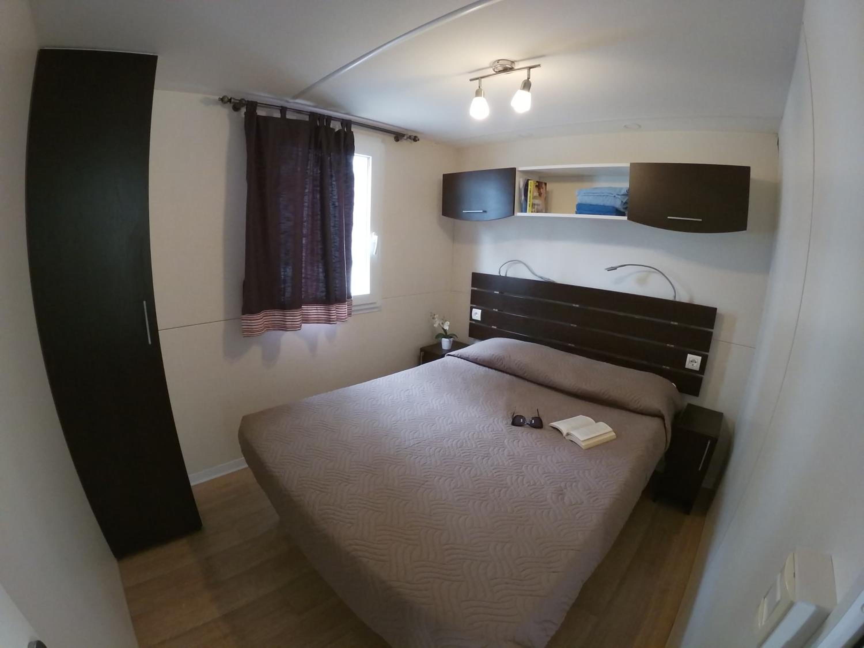 Mobile Home photo 2