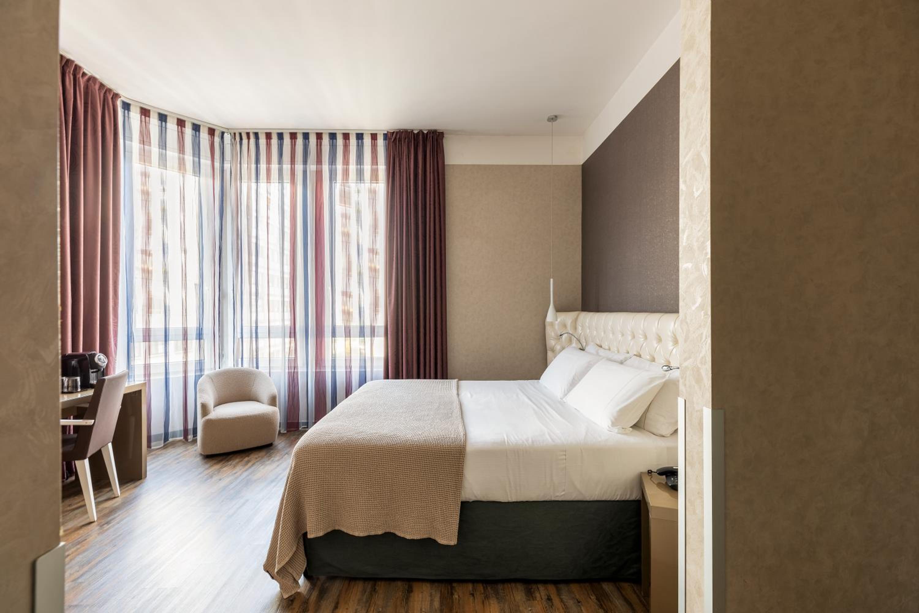 Junior Suite - Photo 7
