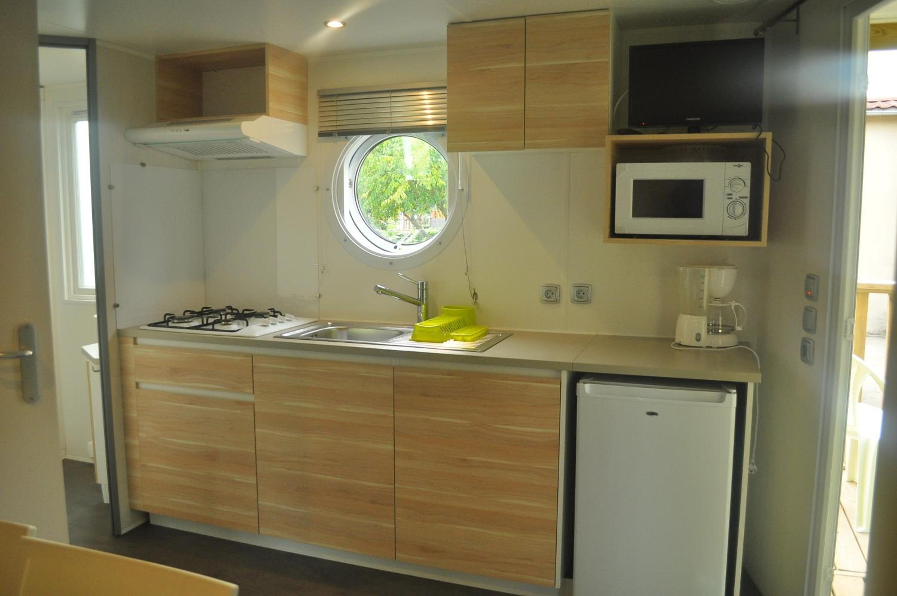 Mobile Home 6 Persons photo 3