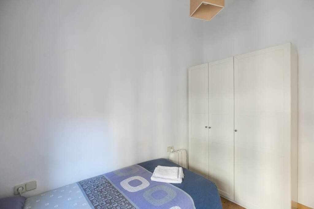 Three-Bedroom Apartment photo 2
