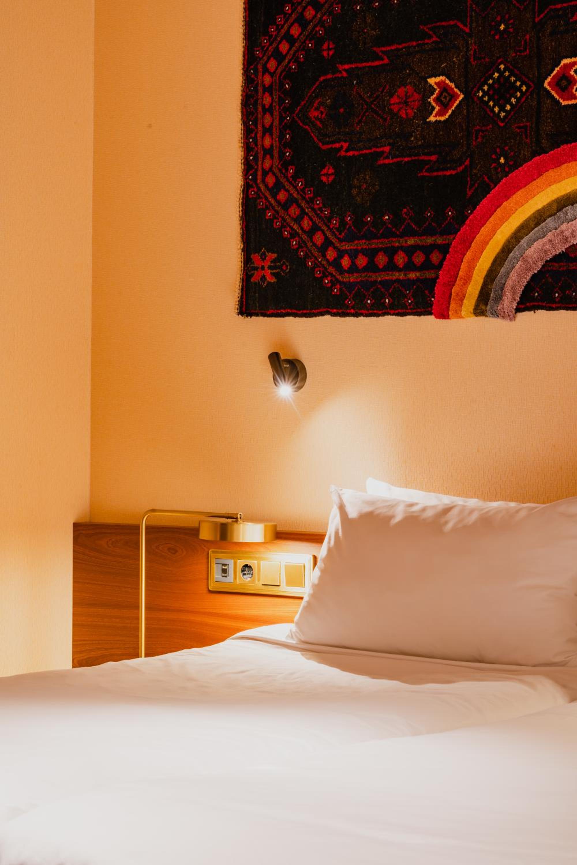 Indoor Double or Twin Room, No Direct Daylight photo 3