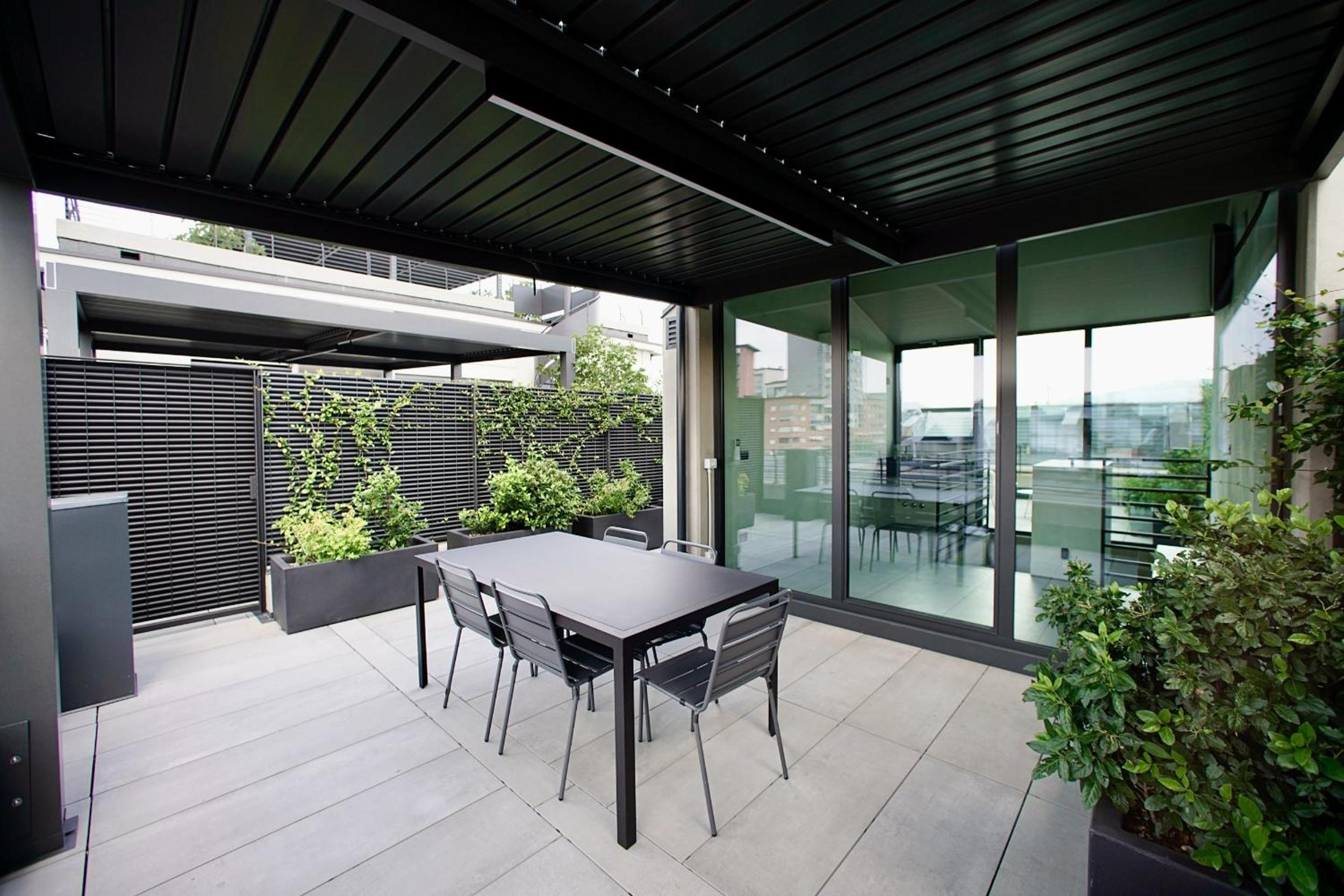 Apartment with Mountain View - Photo 4