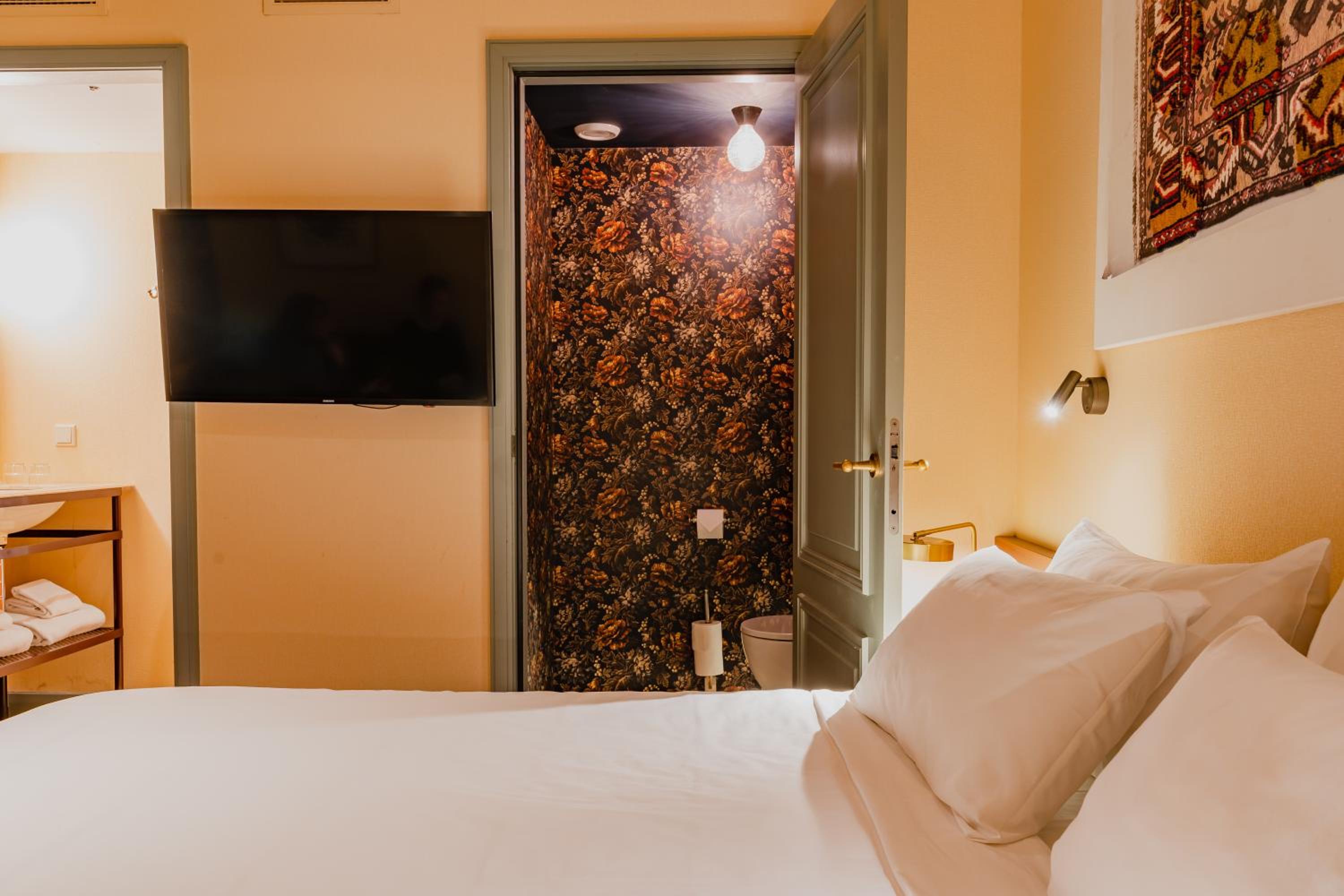 Indoor Double or Twin Room, No Direct Daylight