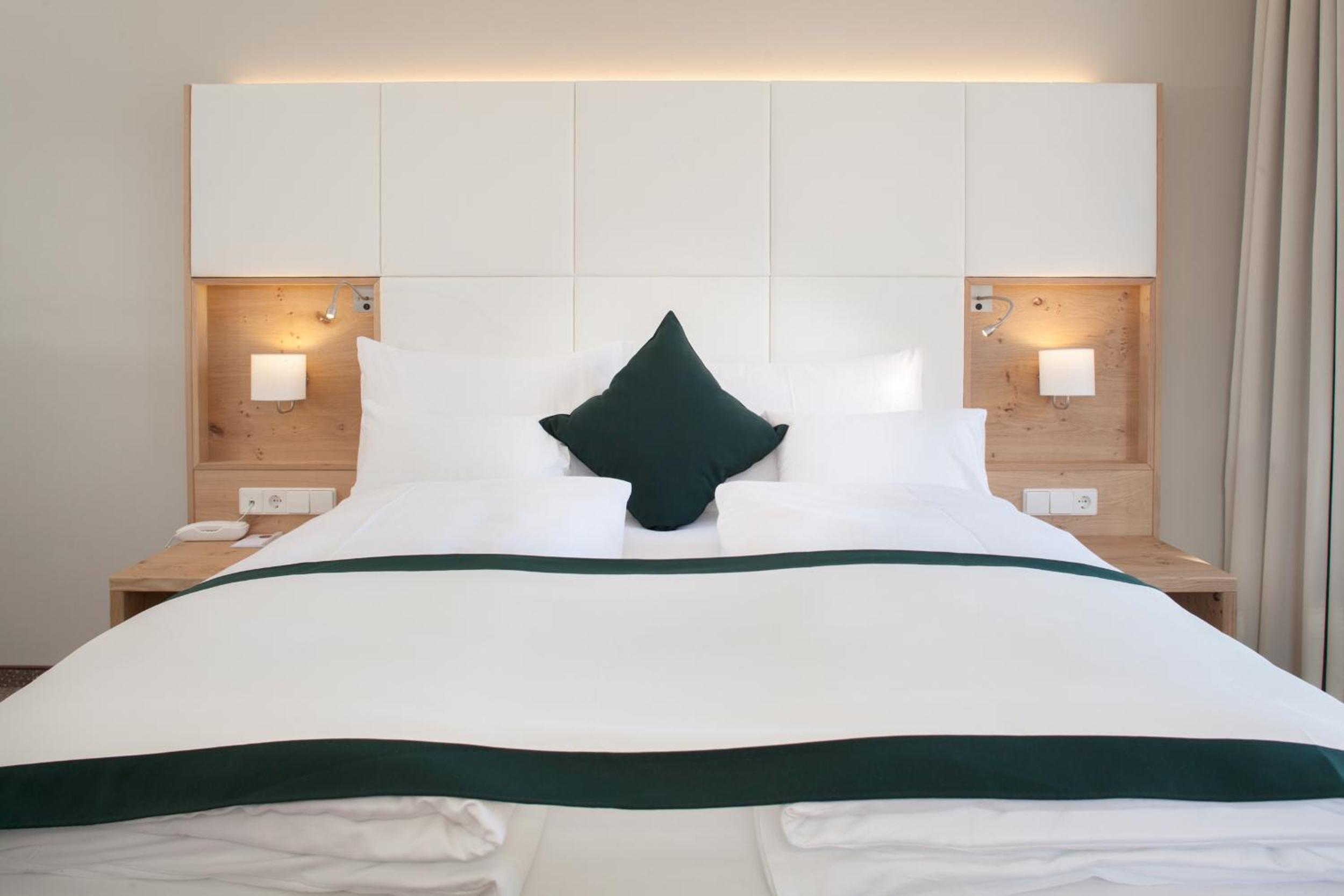 Deluxe Double Room - Photo 3