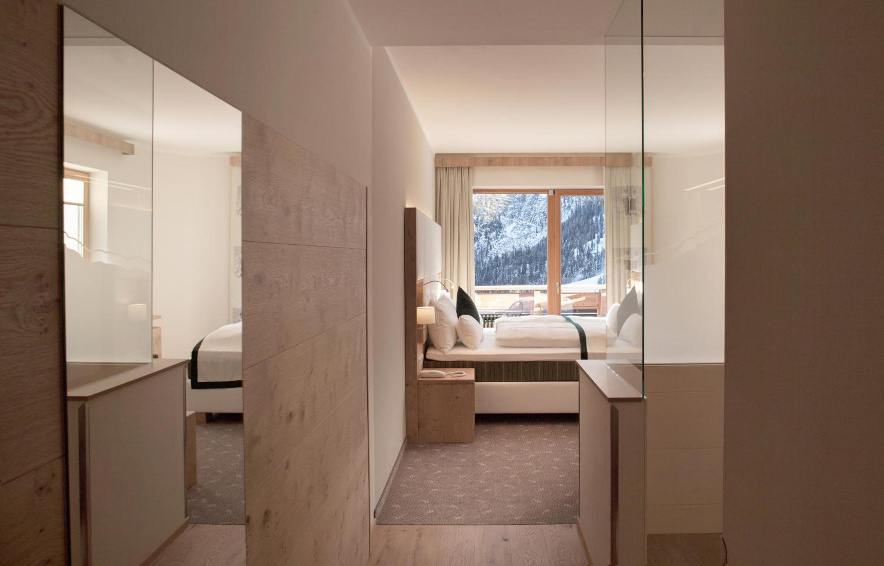 Deluxe Double Room - Photo 2