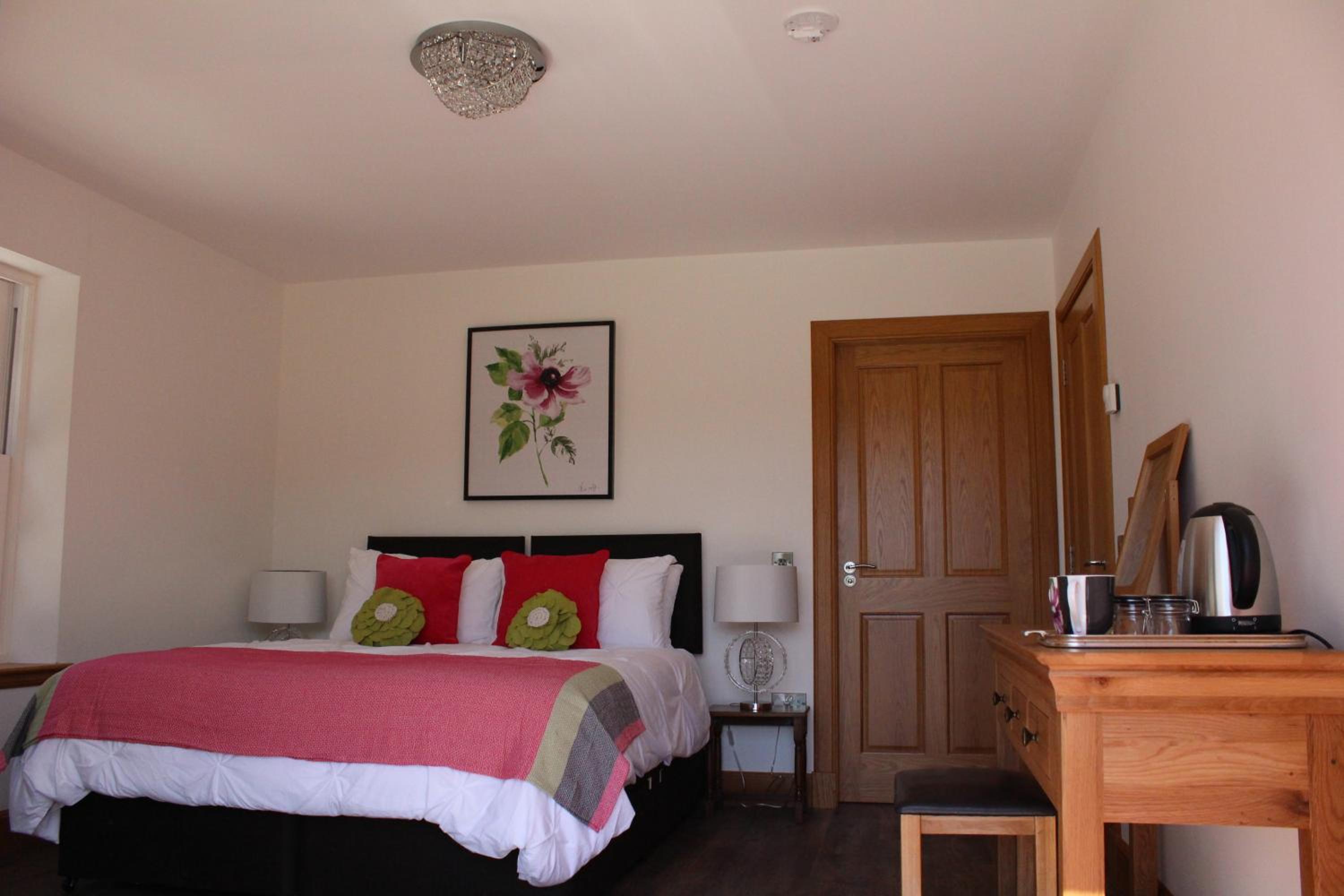 Deluxe Double or Twin Room with Garden View photo 2