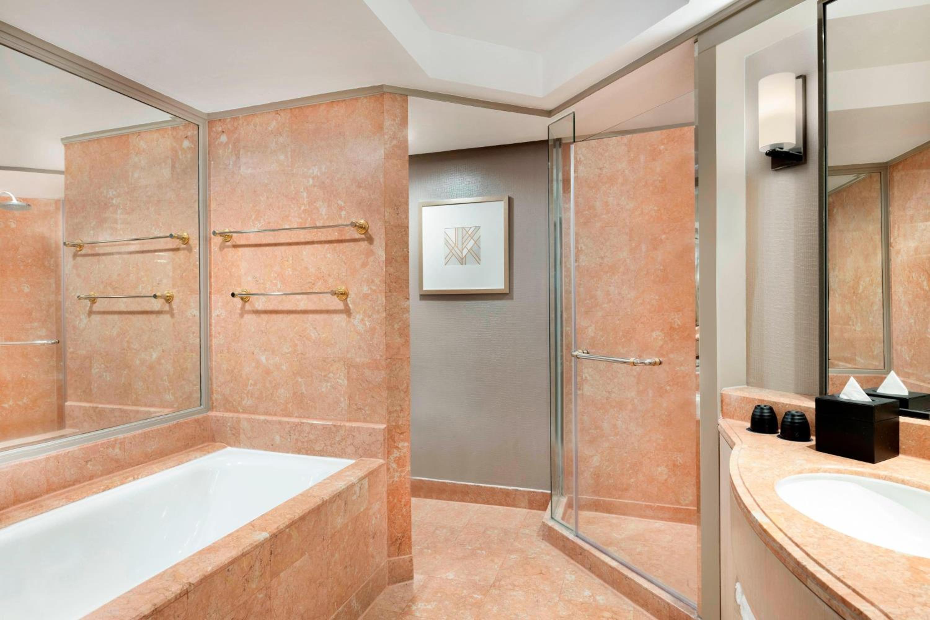 1 King Bed, City View, Club Lounge Access, Room 1 King Bed, City View, Club Lounge Access, Room