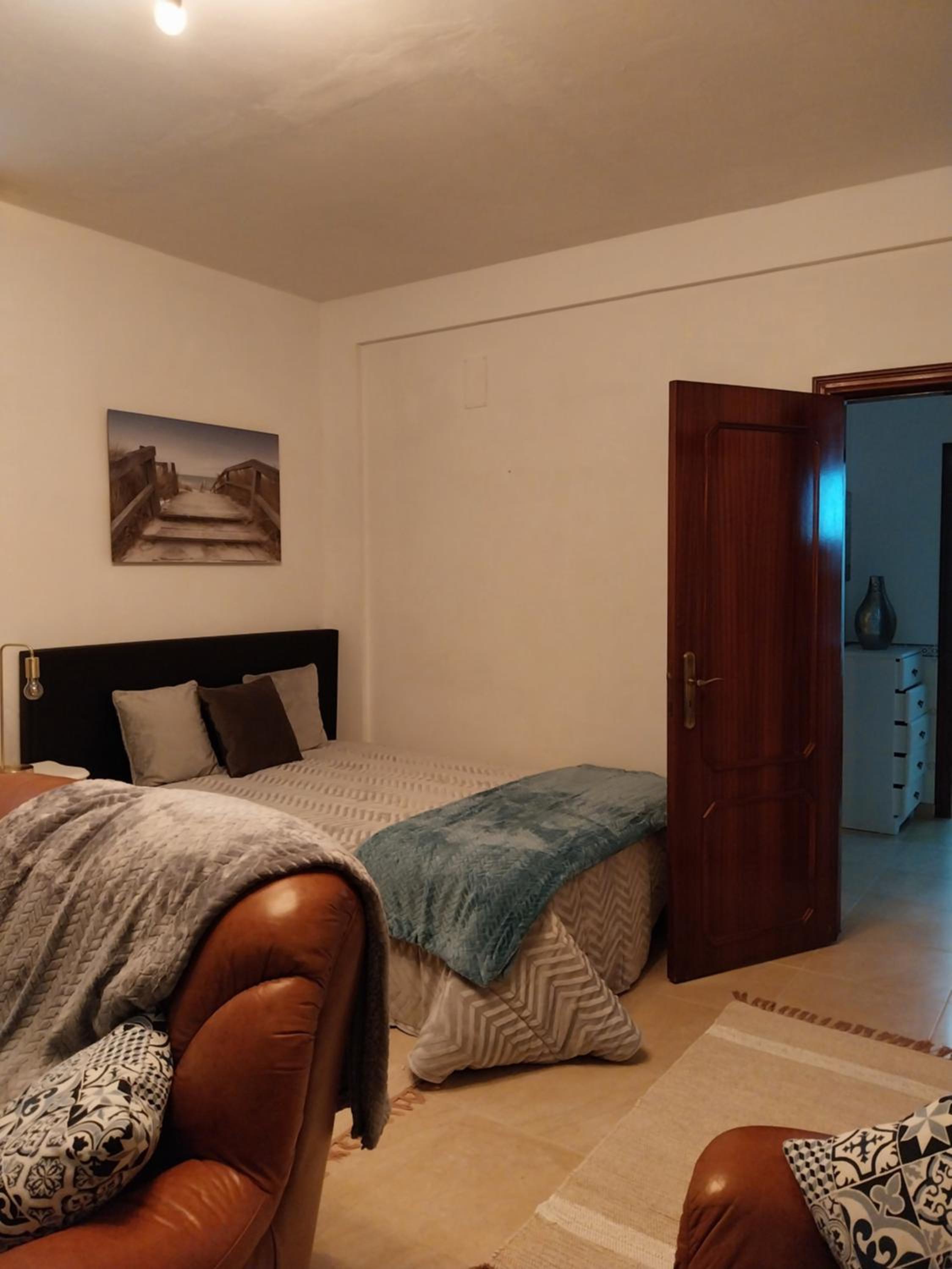 Apartment - Ground Floor photo 2
