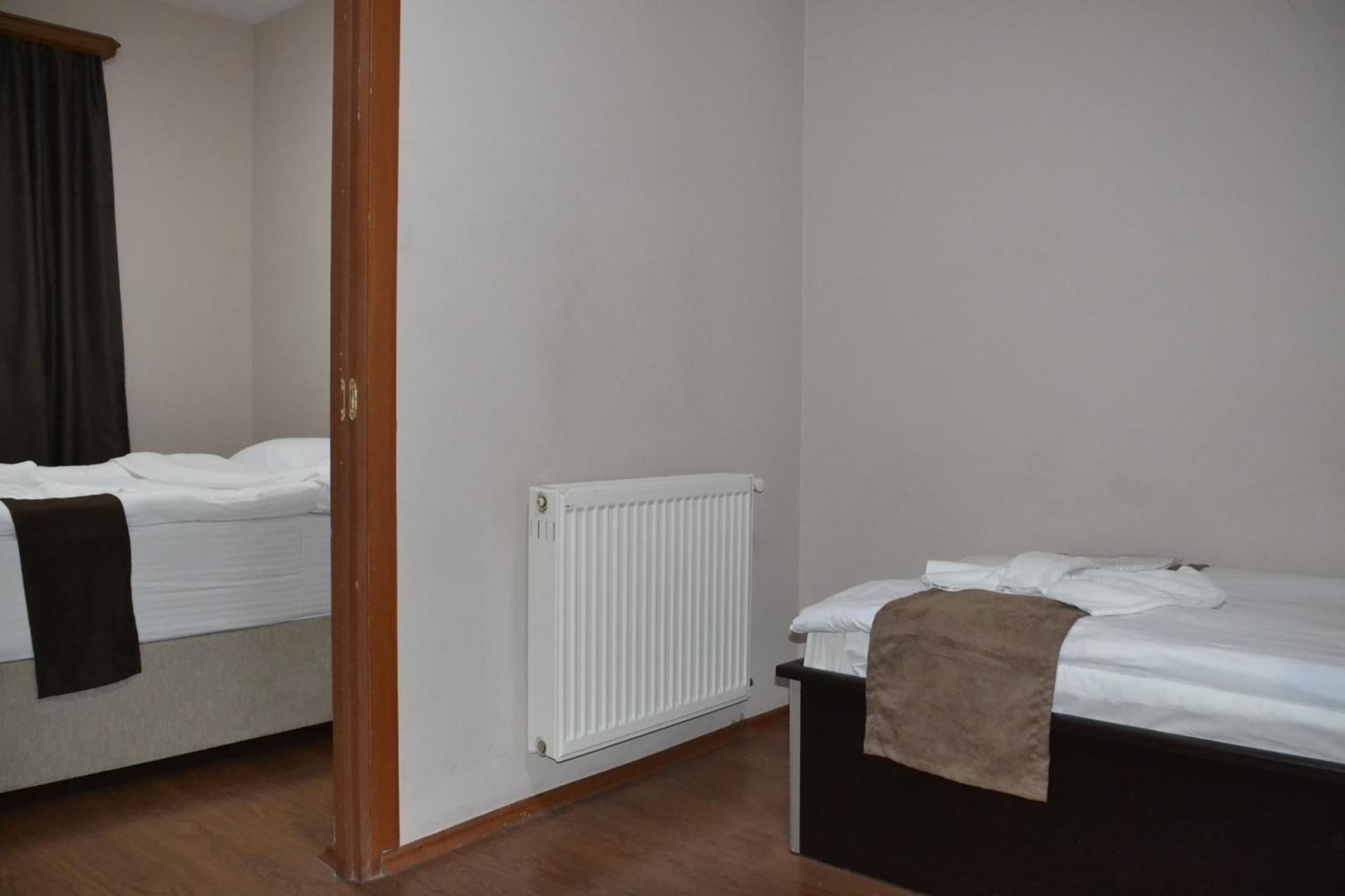 Deluxe Family Room - Photo 1