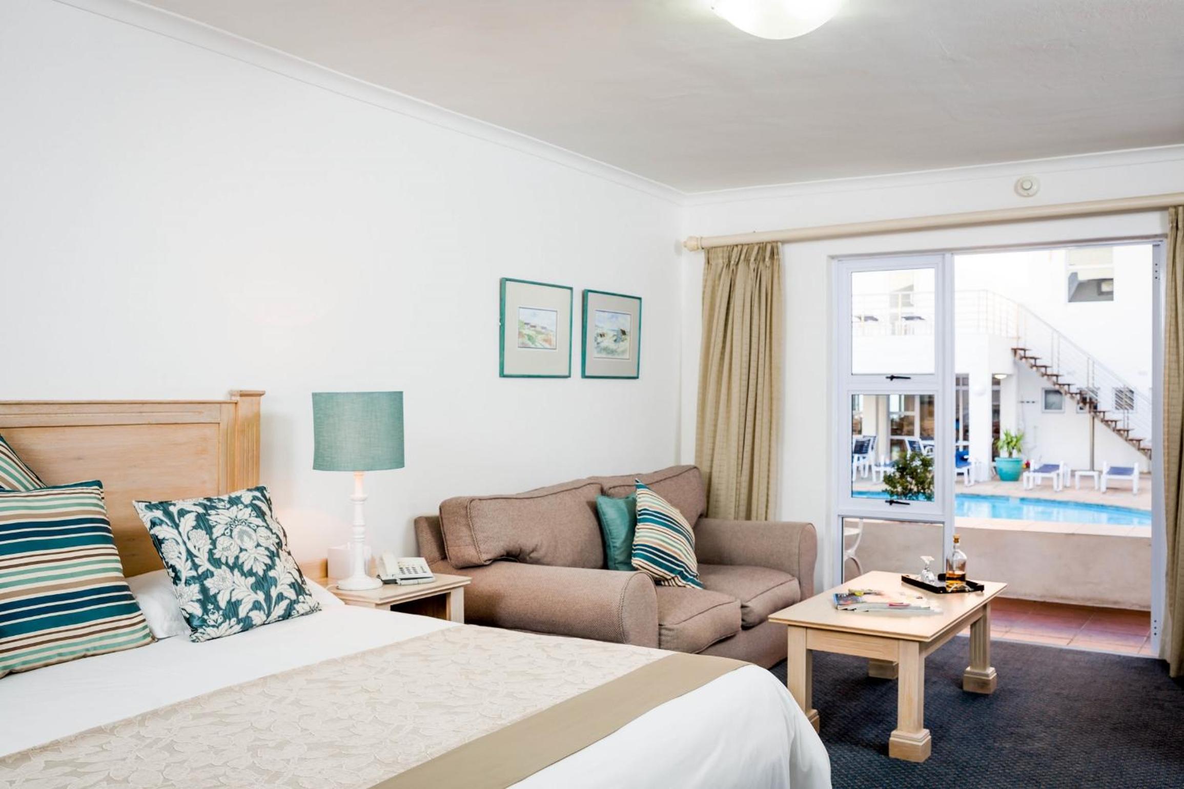 Double Room with Pool View - Ground Floor photo 3
