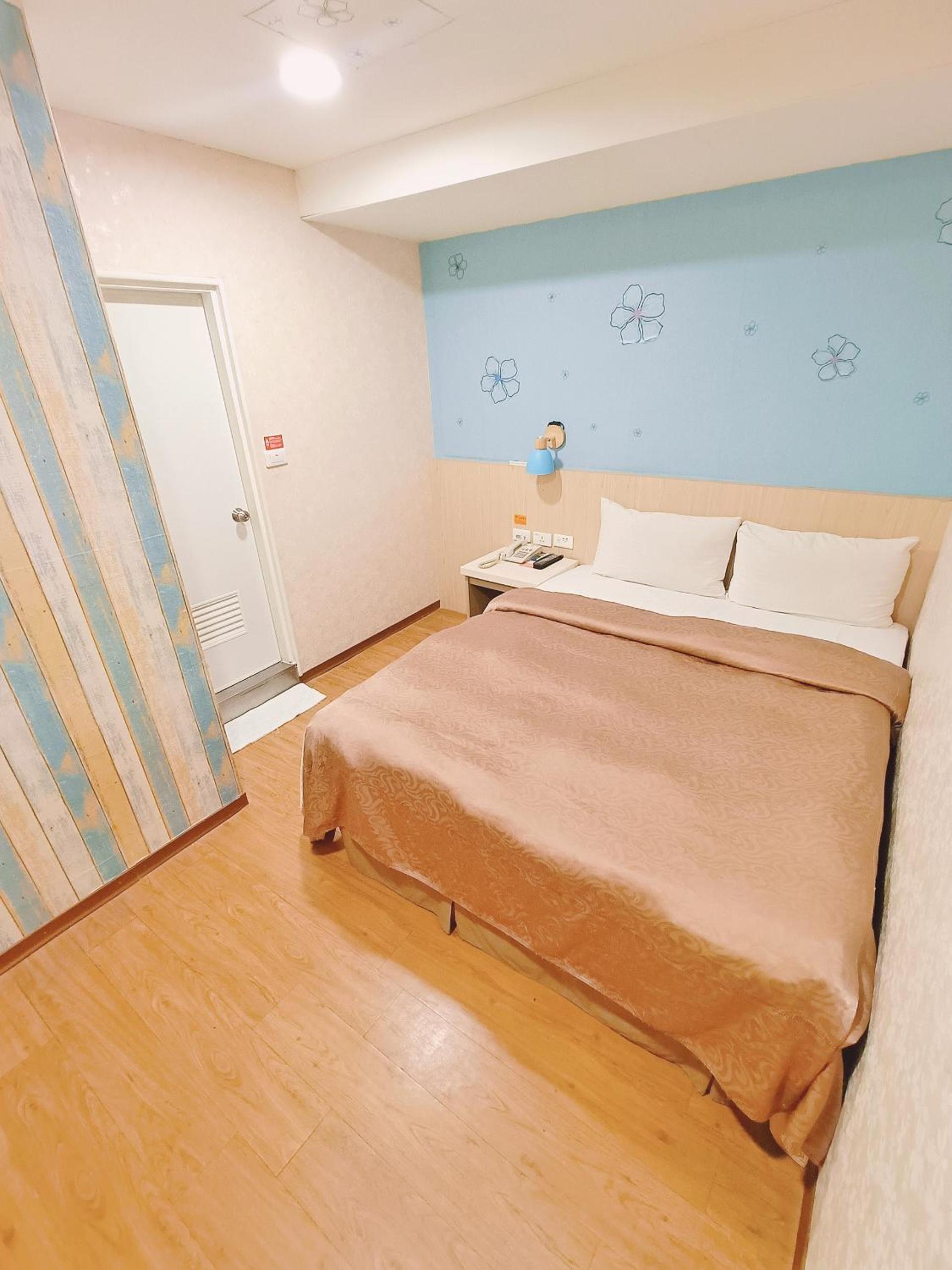 Standard Double Room (No Window)