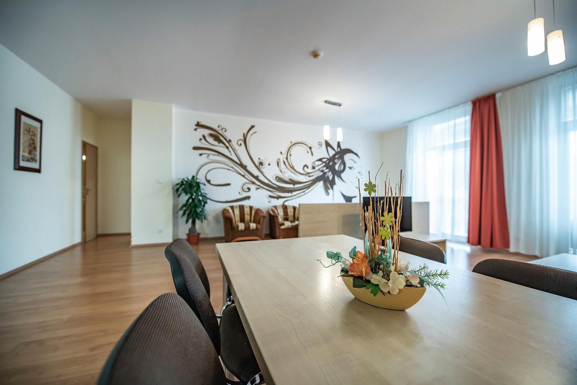 Standard Apartment - Photo 2