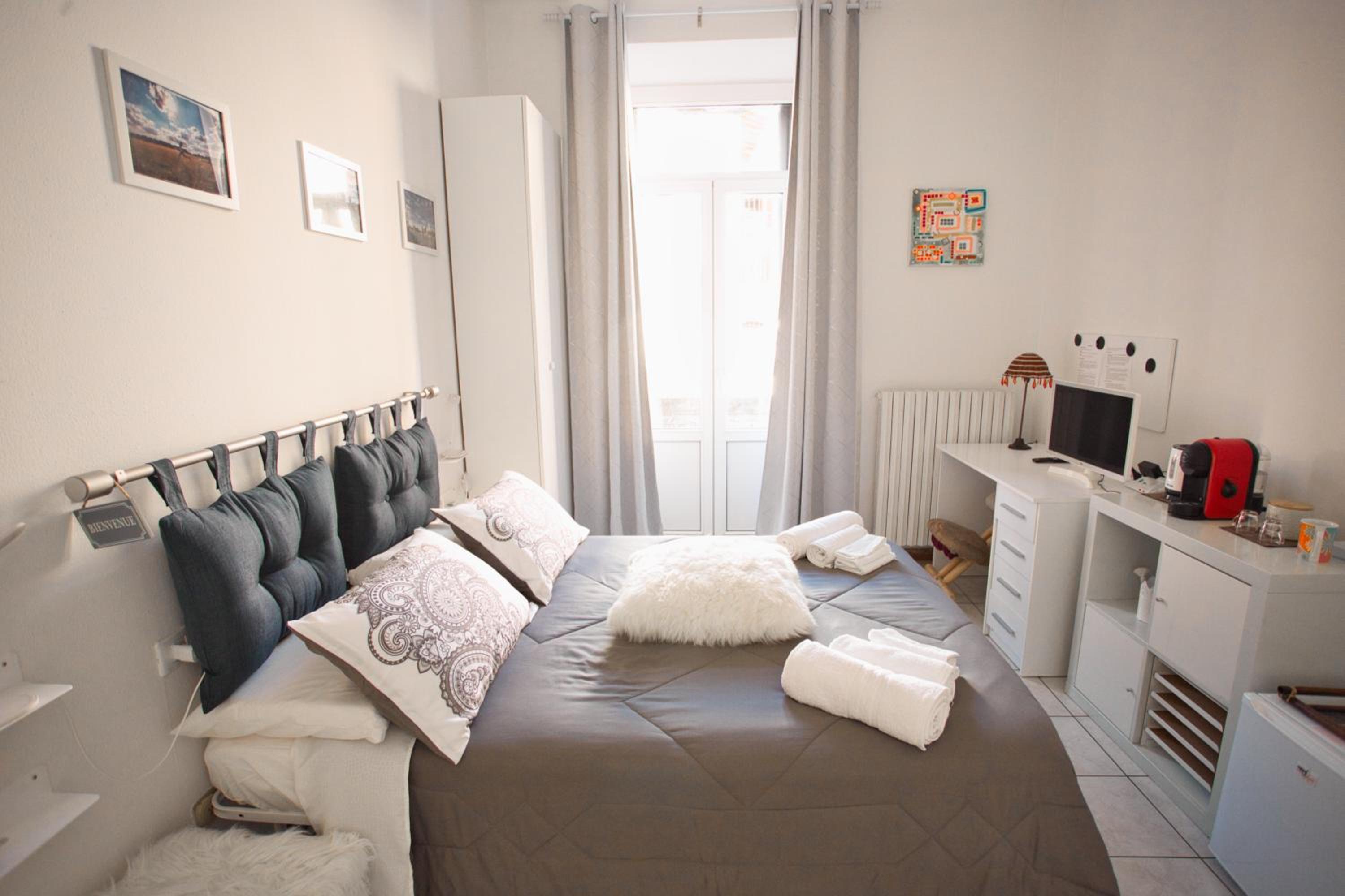 Double Room With Shared Bathroom