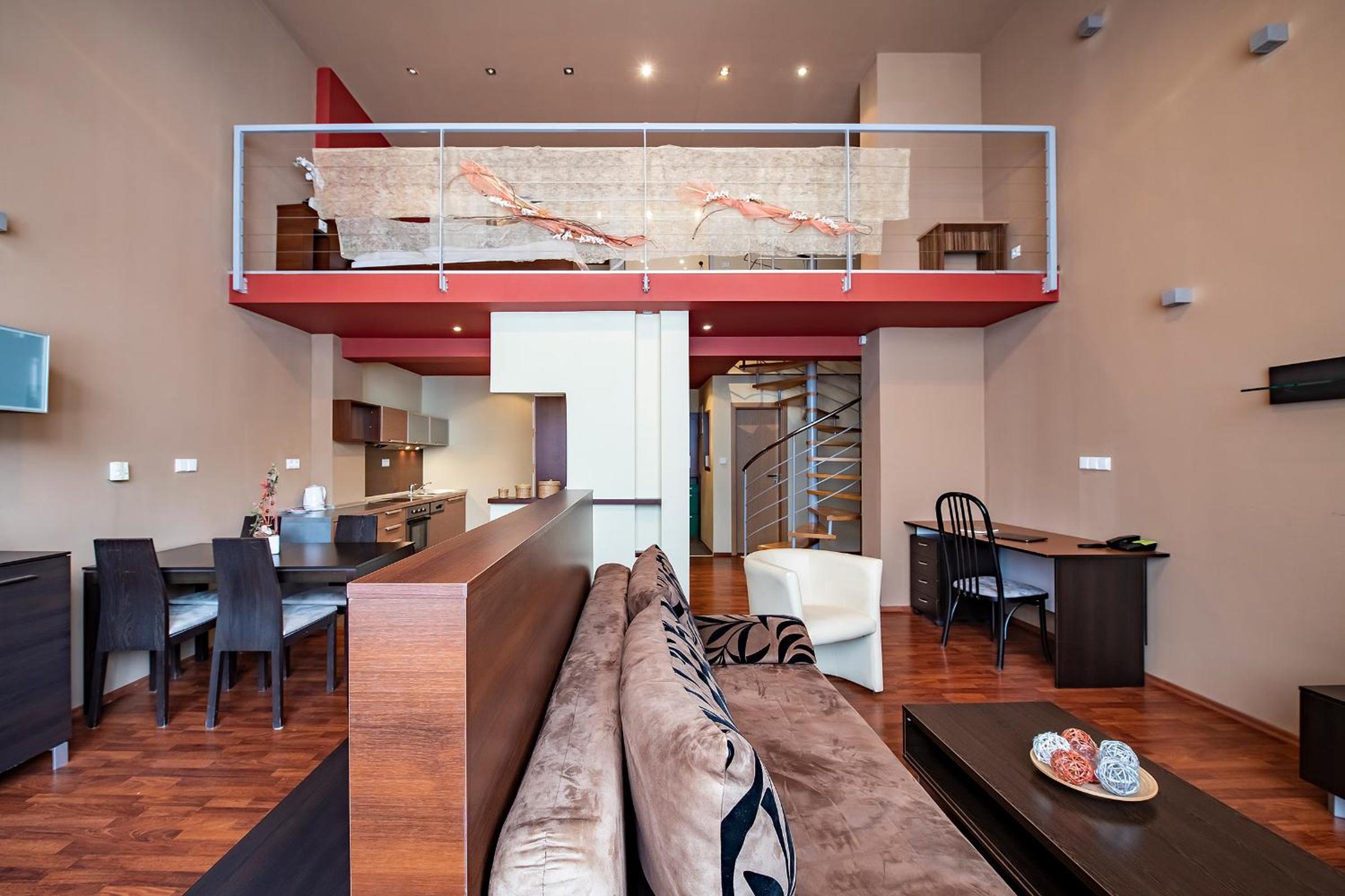Duplex Apartment - Photo 2