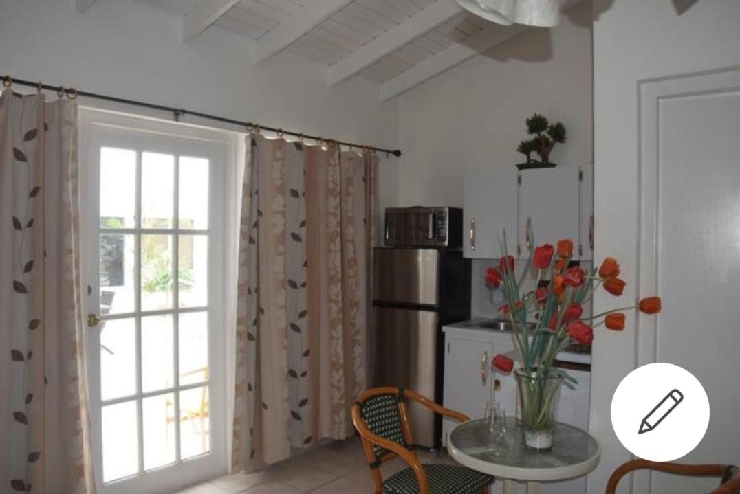 King Room with Pool View photo 3