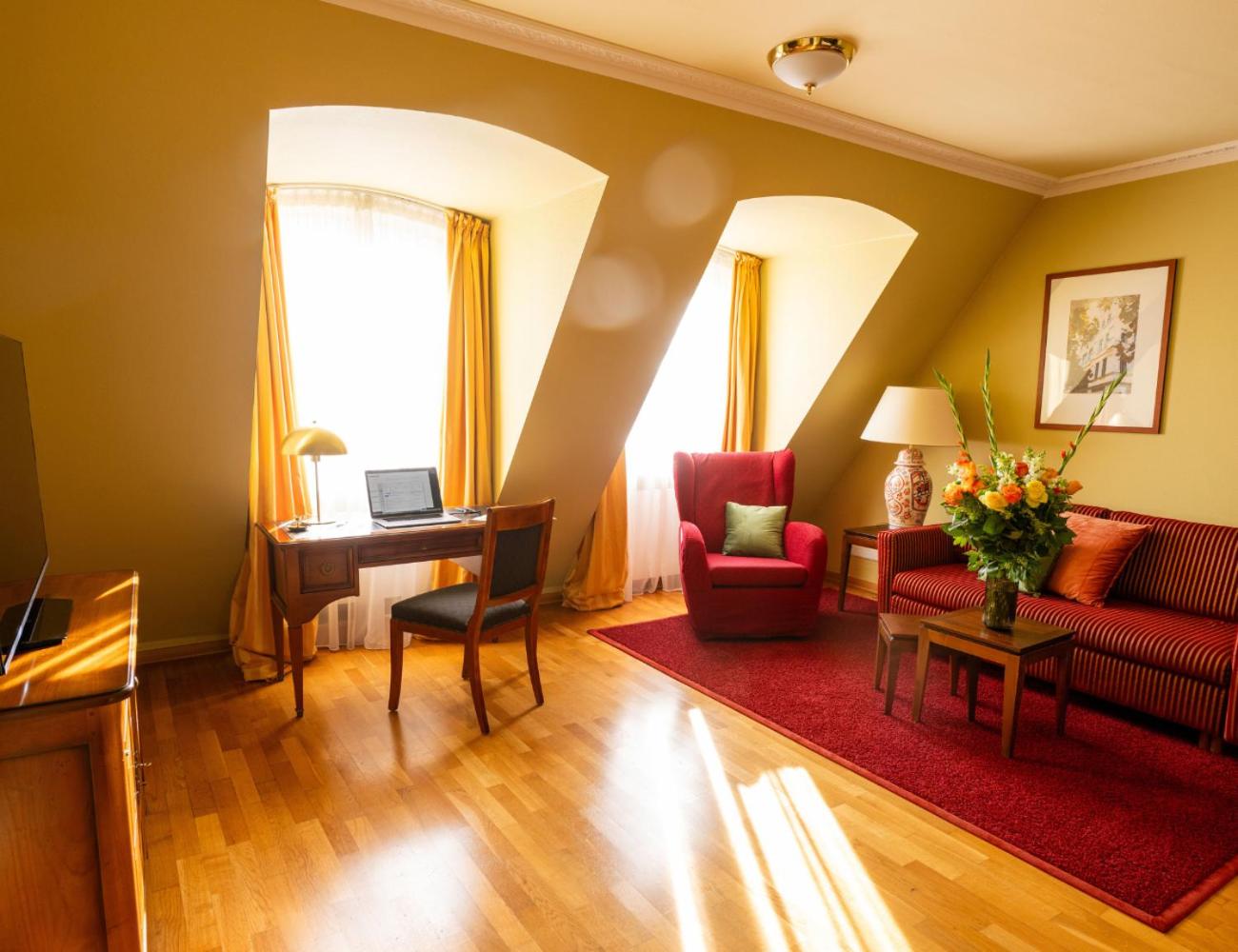 Deluxe Suite