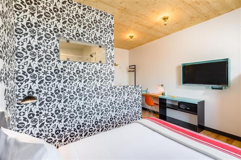 Standard Queen Room - Photo 1