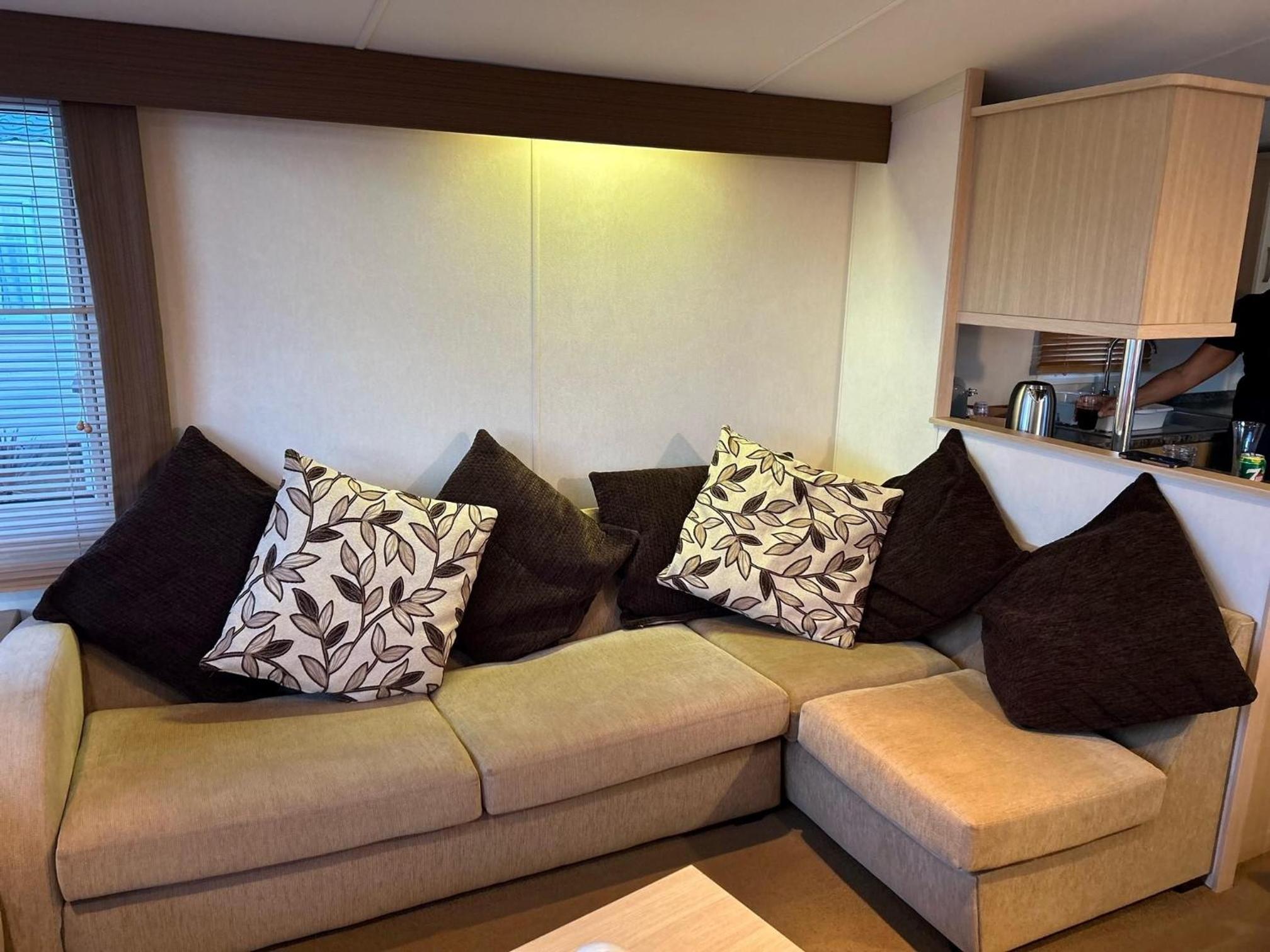 Mobile Home photo 1
