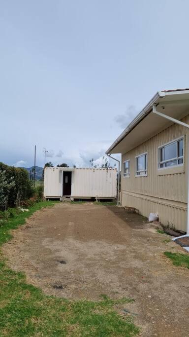 Three-Bedroom House photo 2