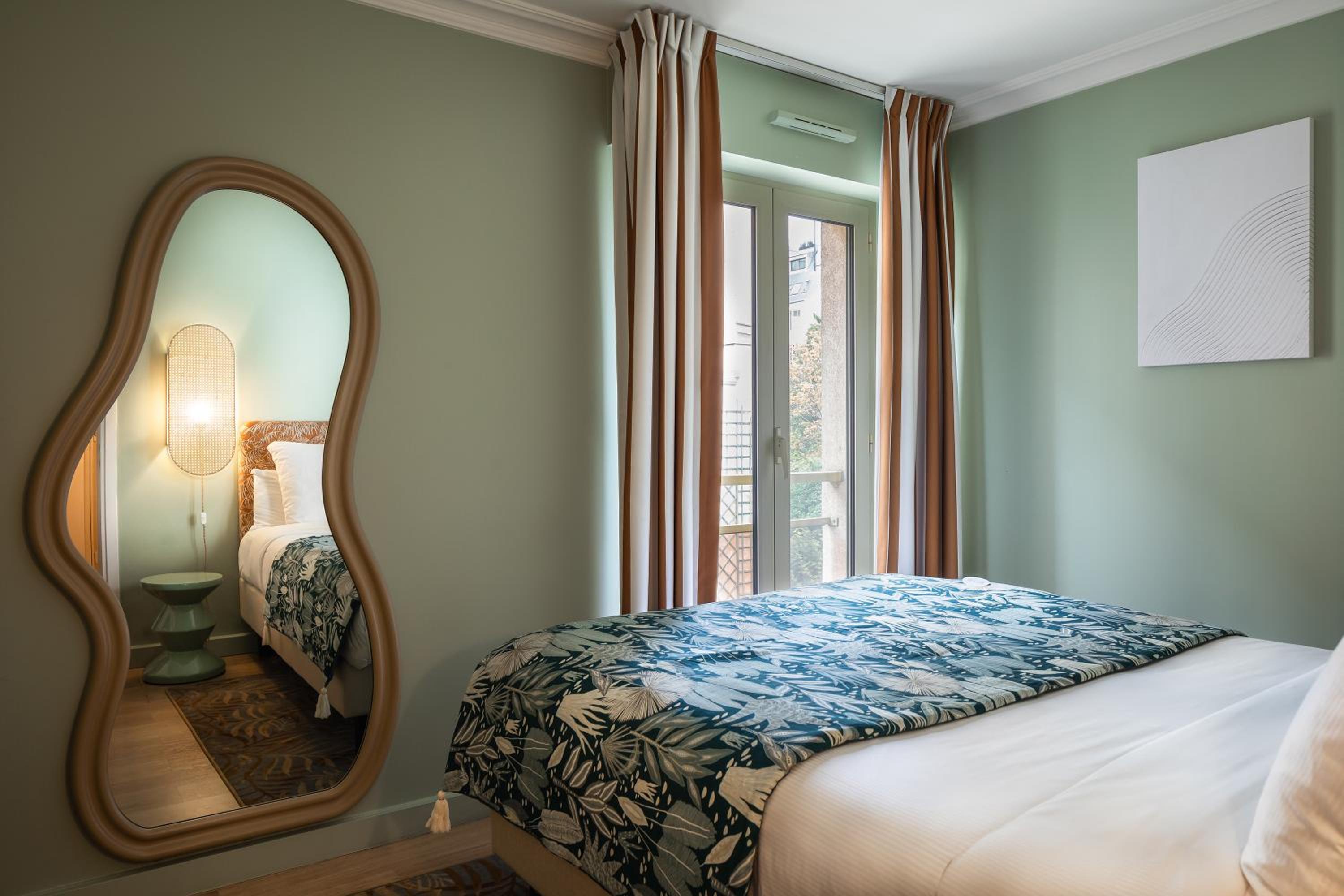 Junior Suite with Balcony photo 3
