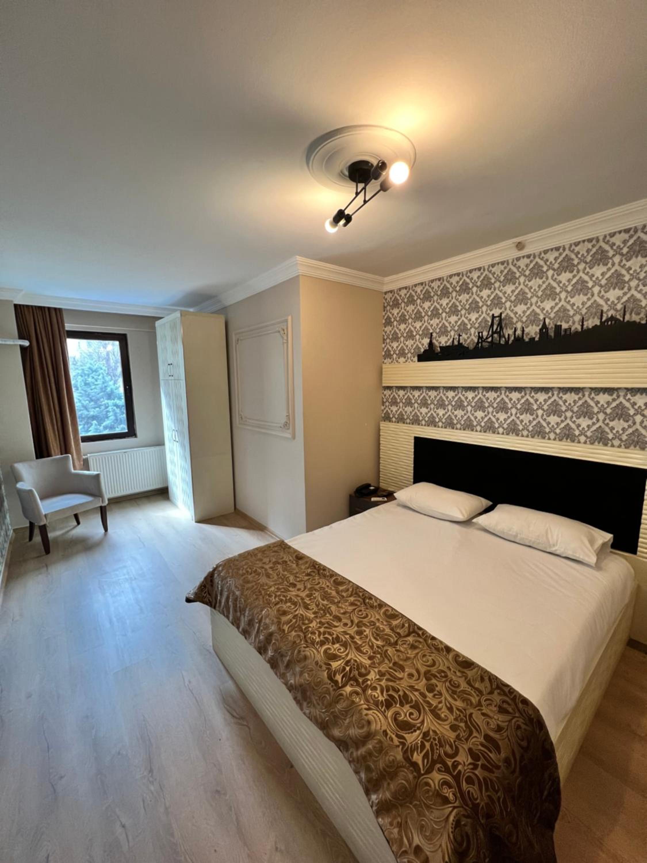Standard Double Room photo 2