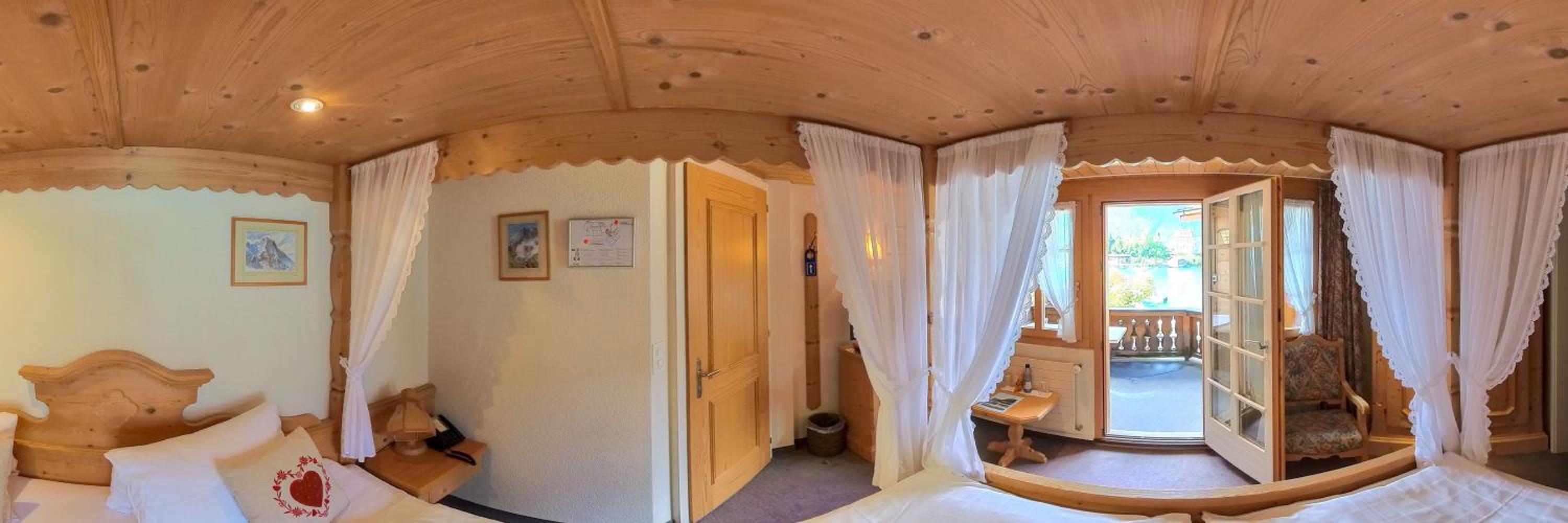 Honeymoon Cloy Room - Crash Landing on You - Photo 1