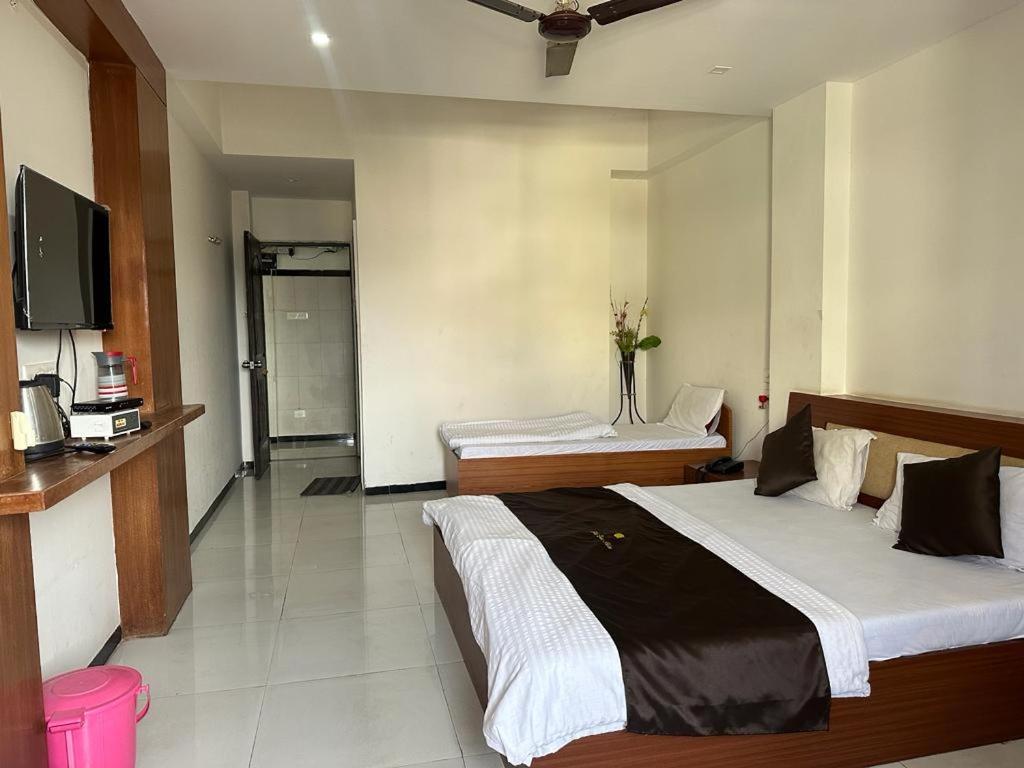 Luxury Triple Room photo 2