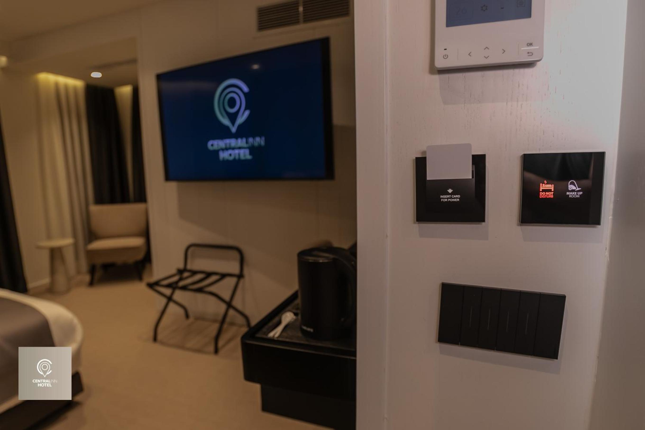 Deluxe King Room photo 3
