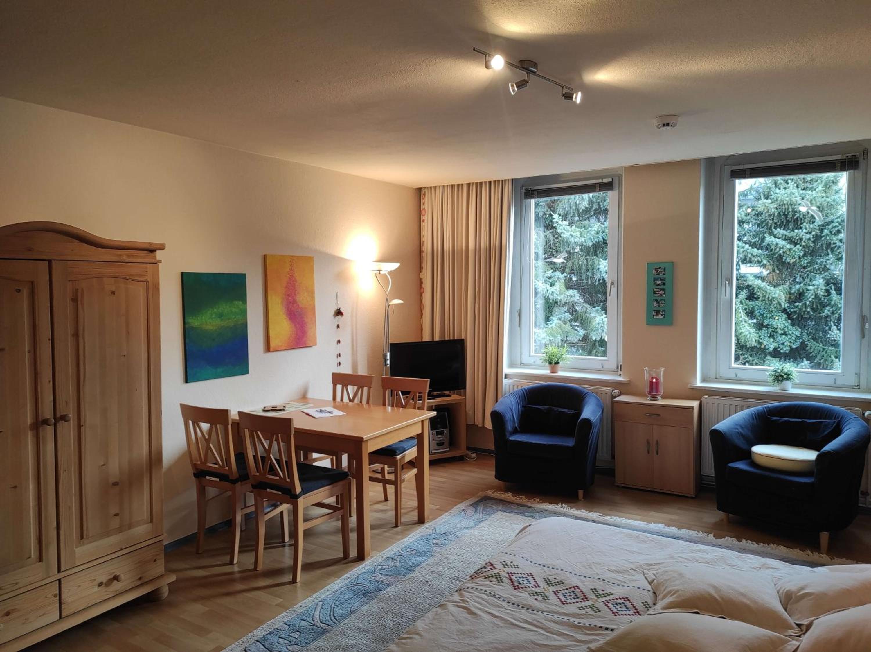 One-Bedroom Apartment photo 1