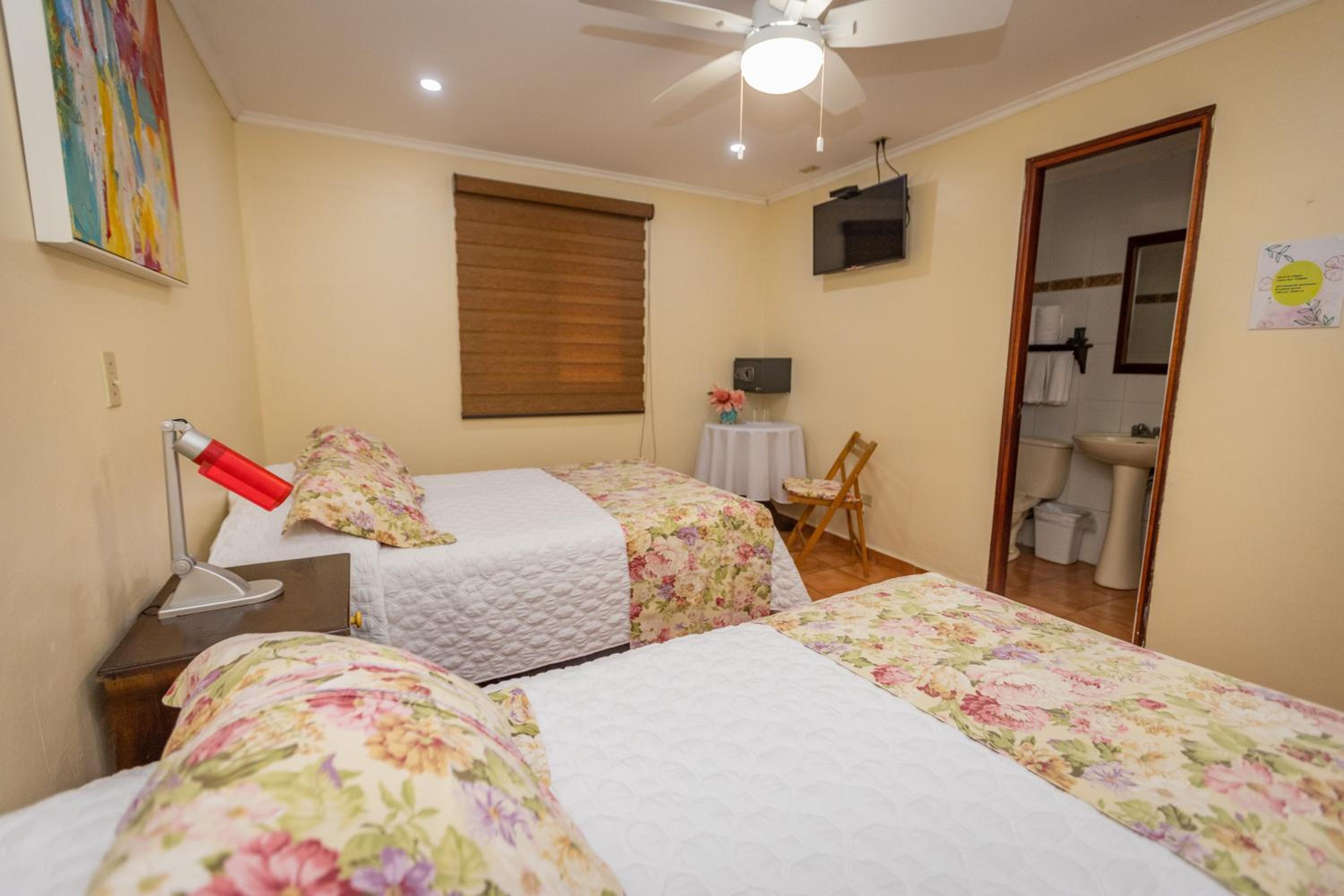 Triple Room photo 2