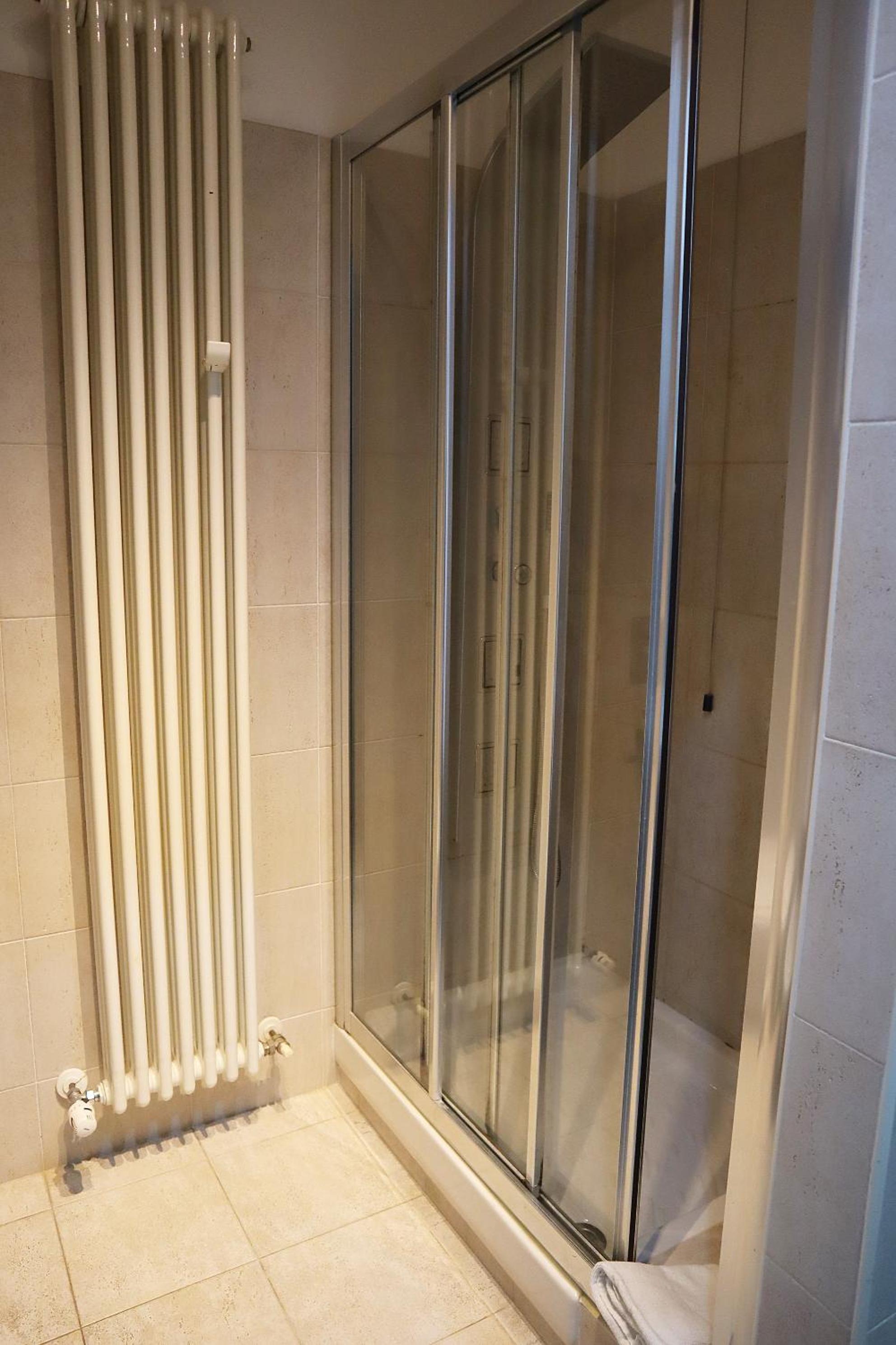 Superior Triple Room - Photo 16
