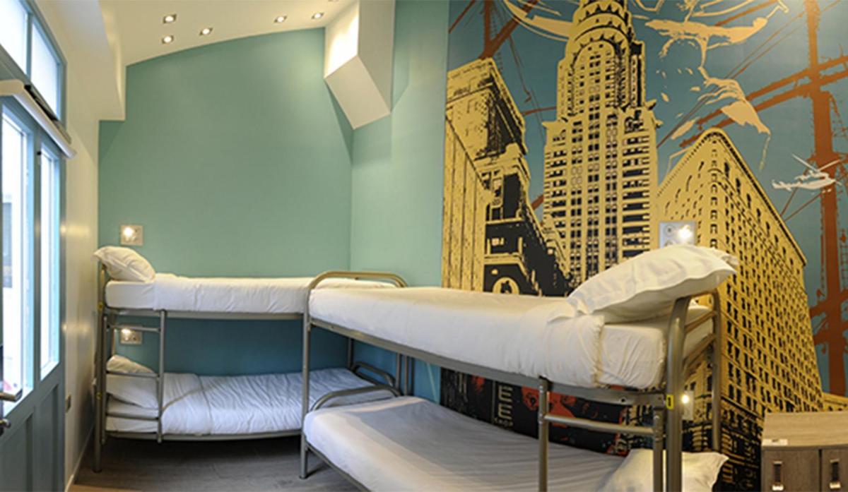 Bed in 4-Bed Mixed Dormitory Room photo 2