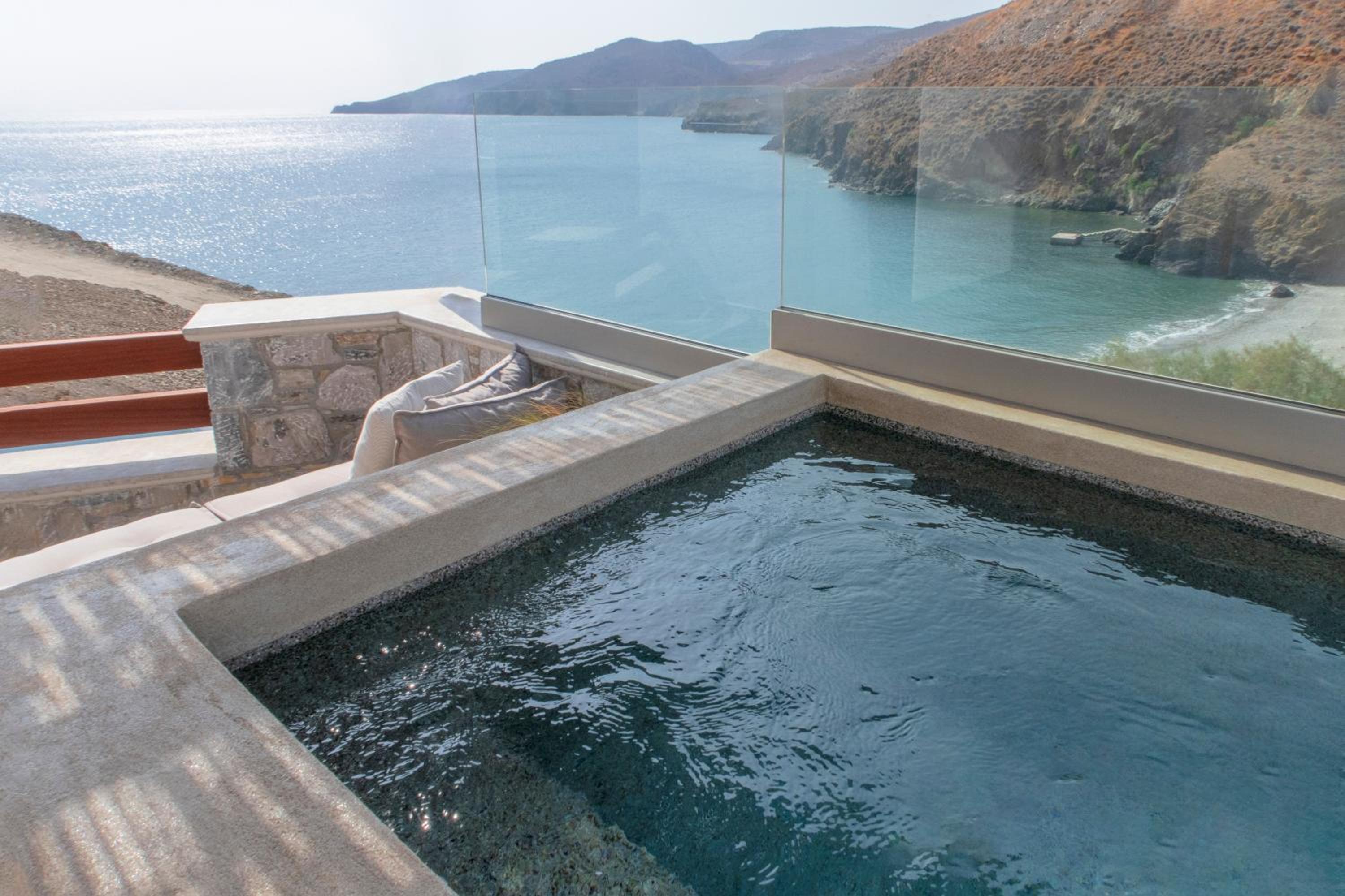 Suite with Private Pool photo 2