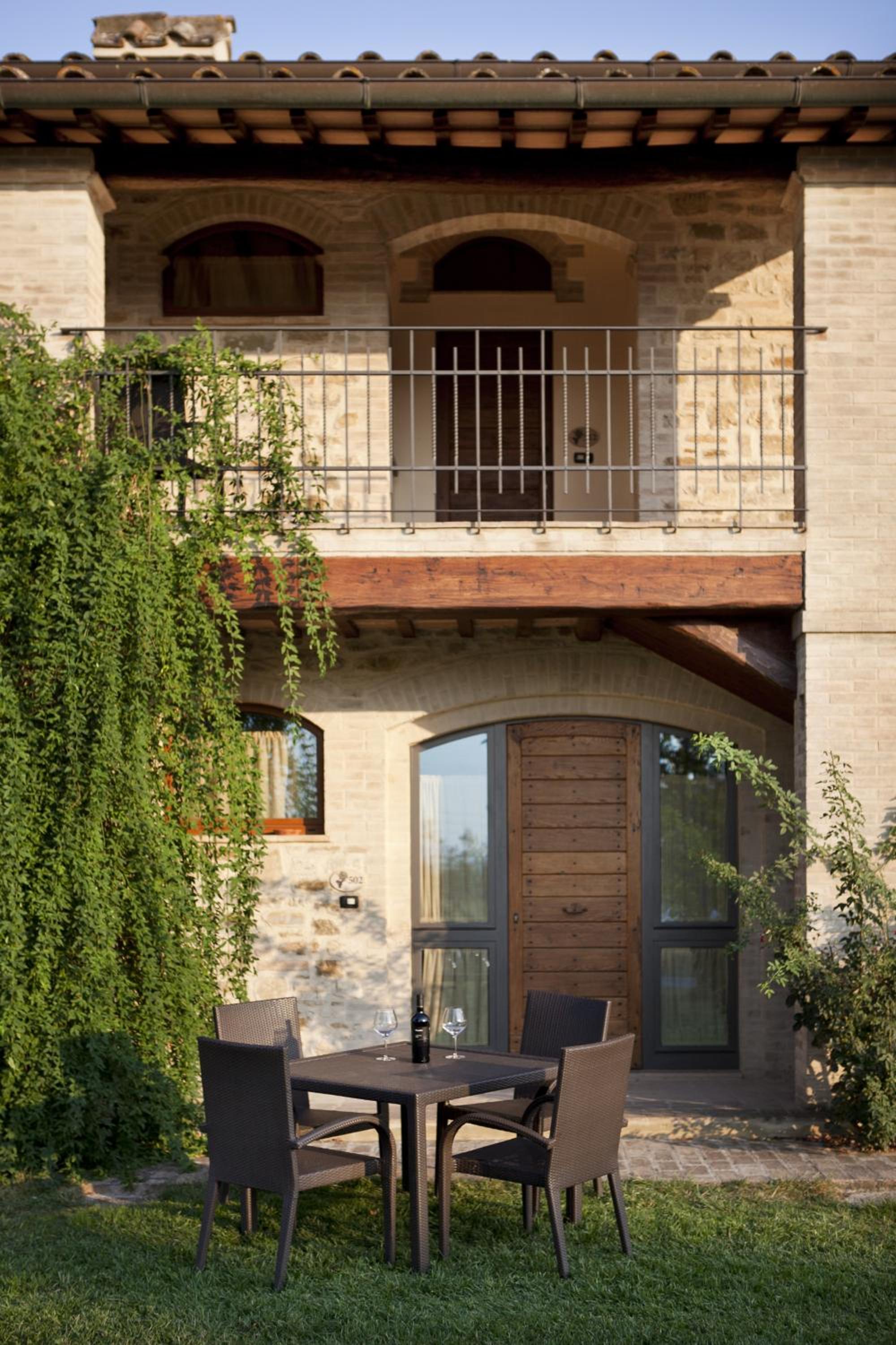 One-Bedroom Apartment with Sofa Bed with Garden photo 3