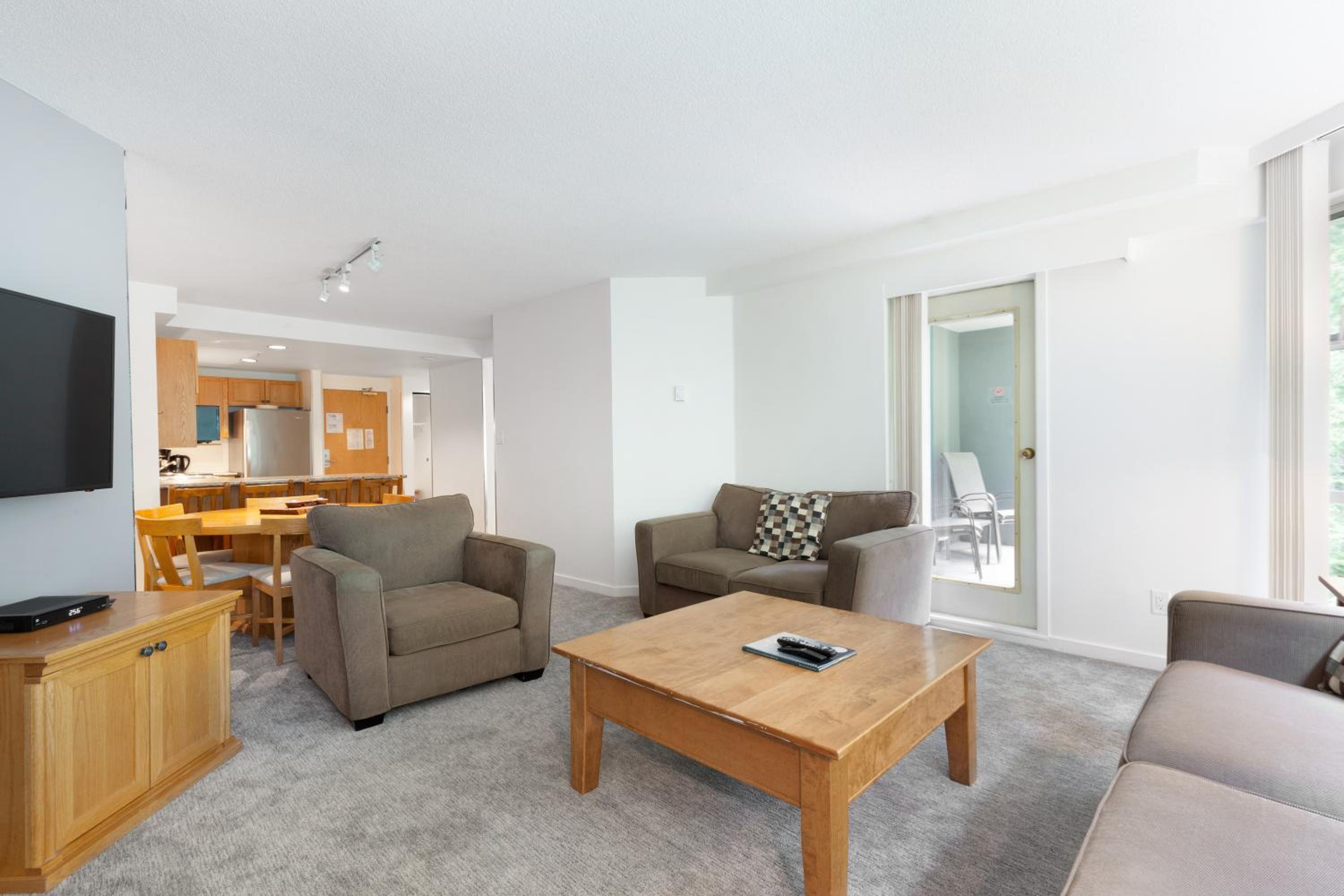 Condo, 2 Bedrooms (Unit 420)