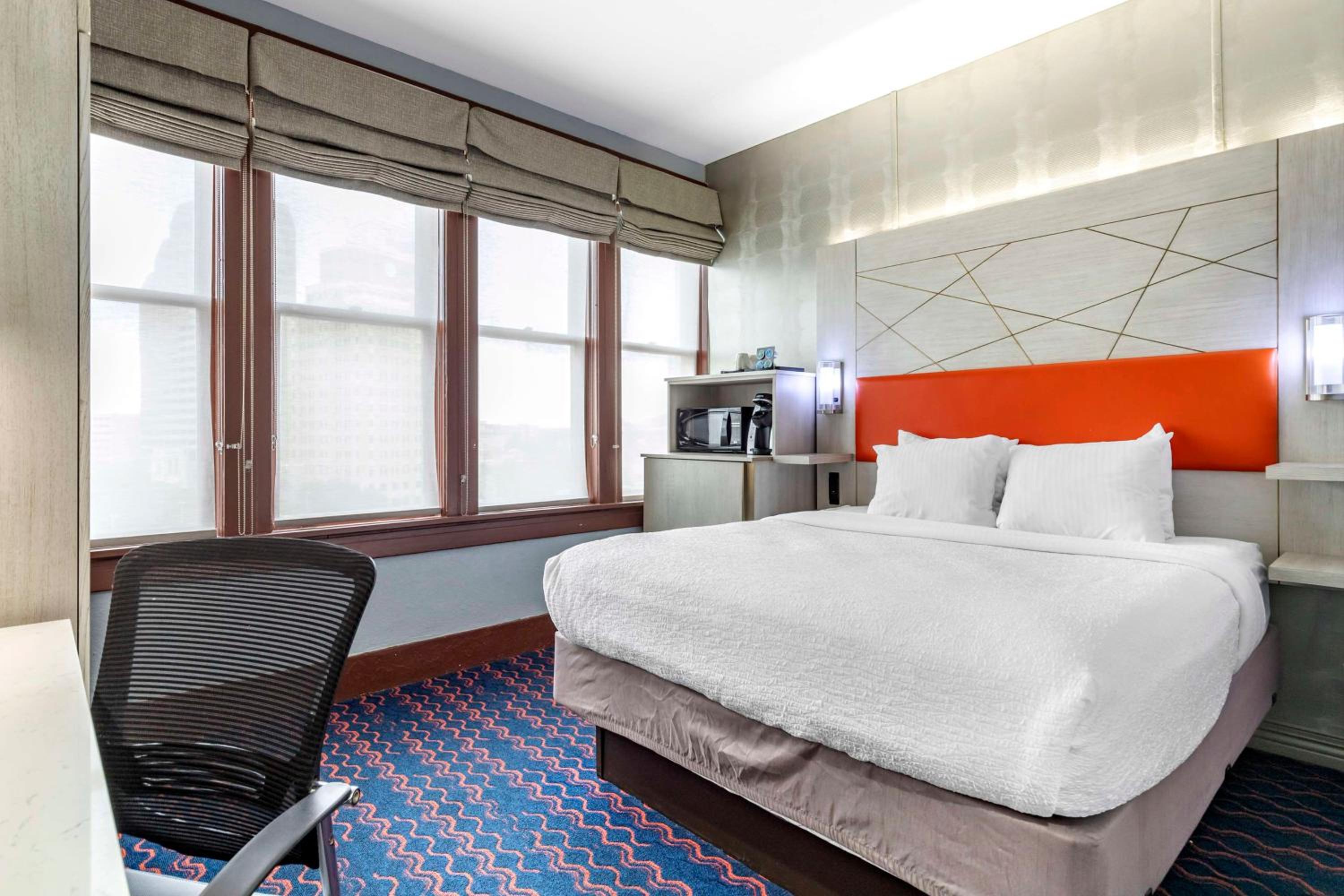 Queen Room