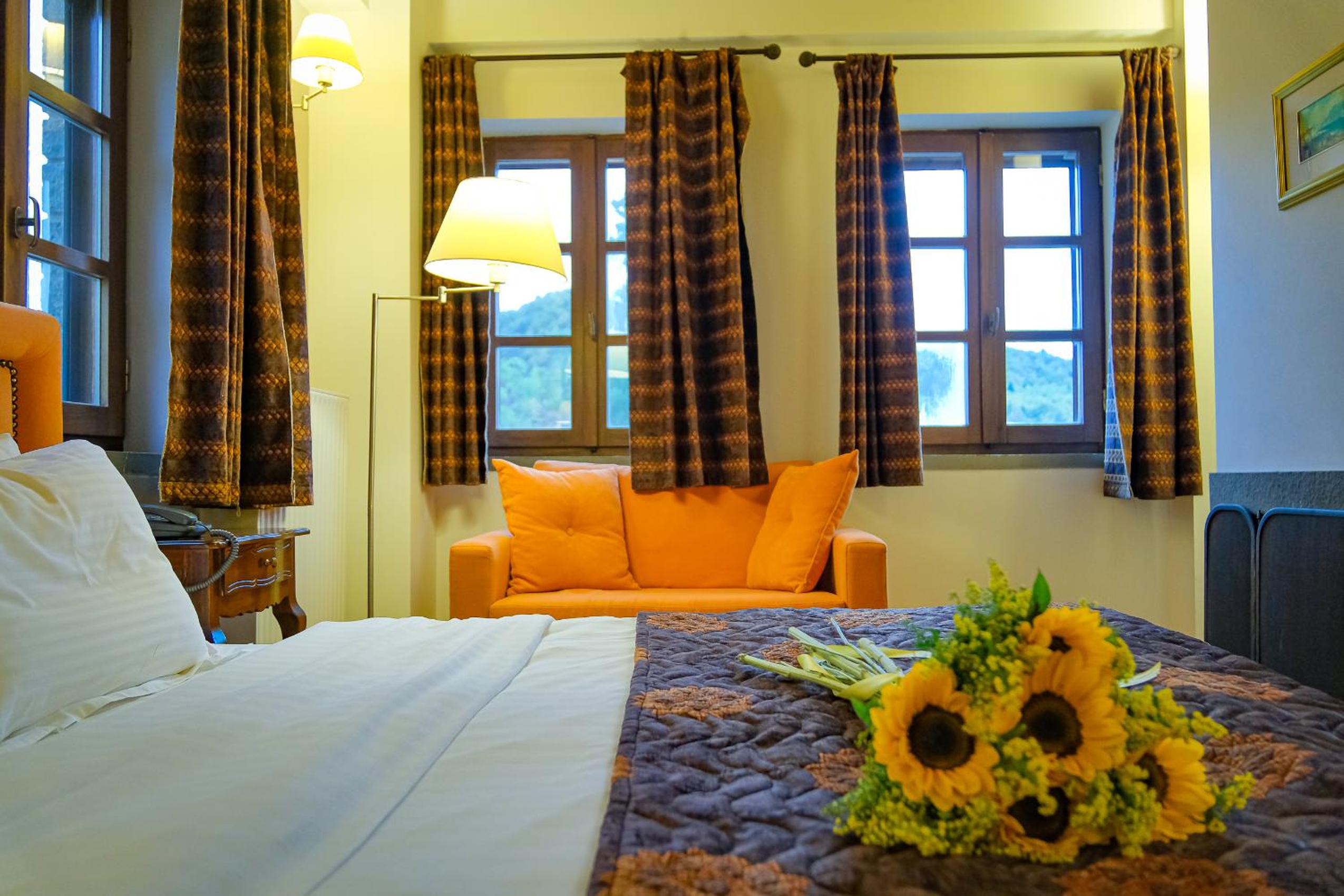 Junior Suite with Mountain View - Photo 14