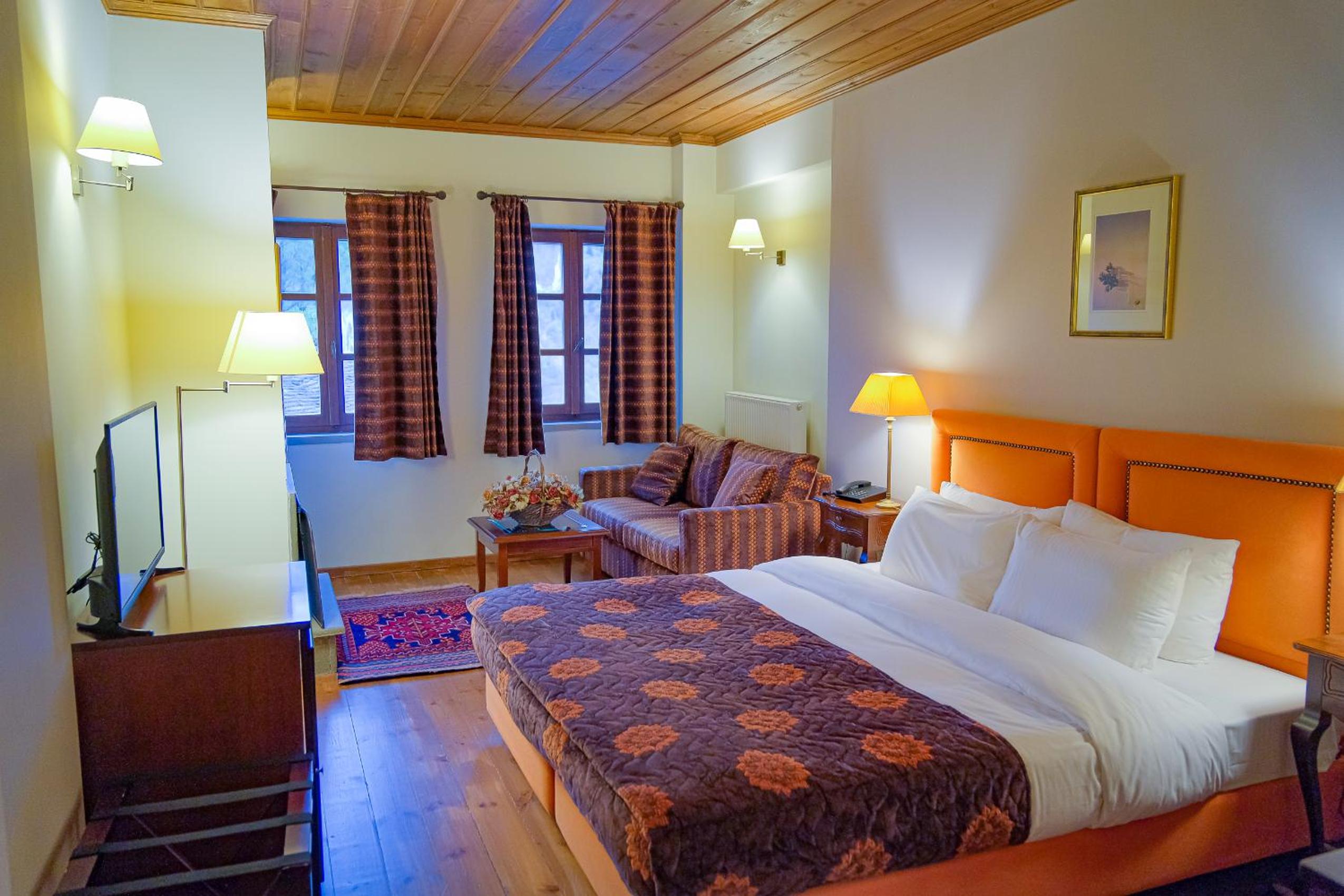 Junior Suite with Mountain View - Photo 28